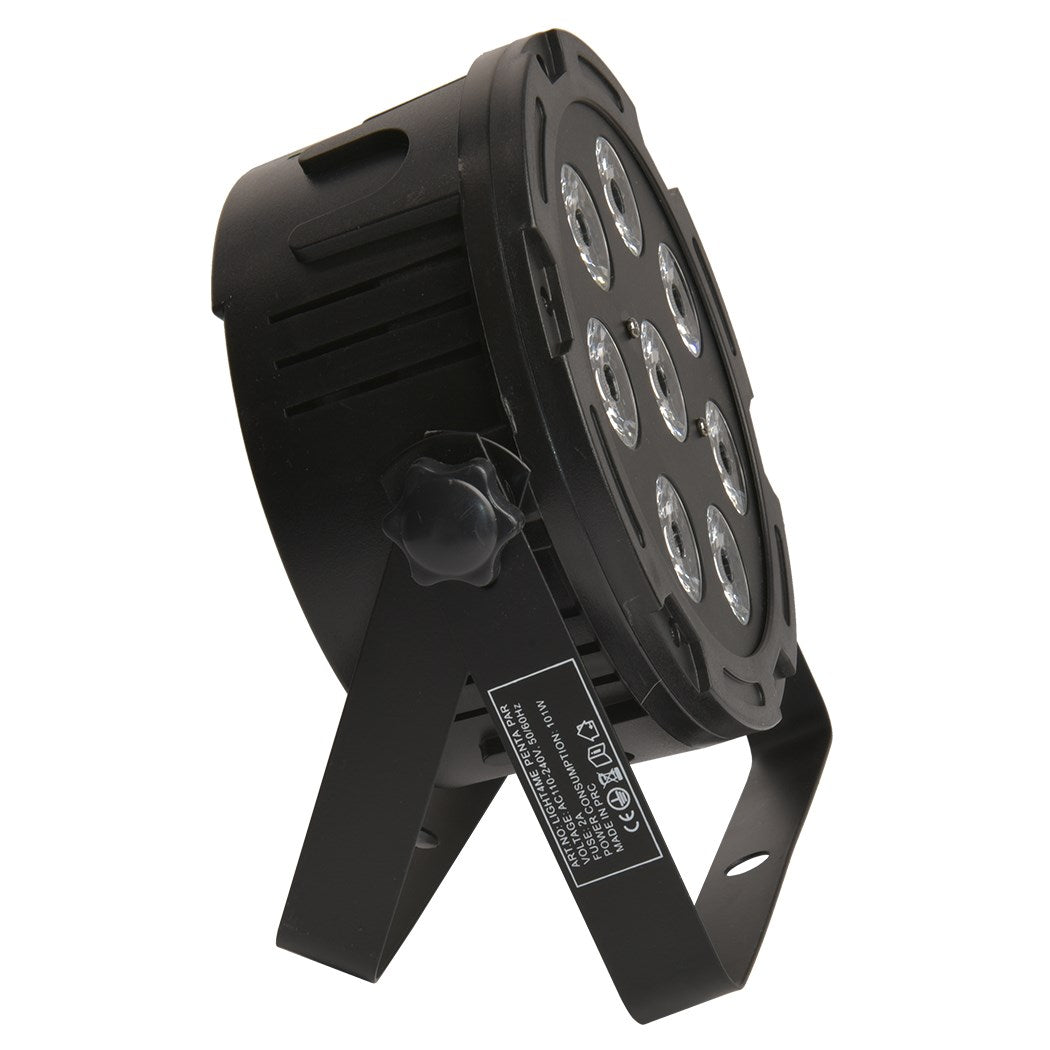 Czarny reflektor PAR z 7 diodami LED, metalowym uchwytem i etykietą.