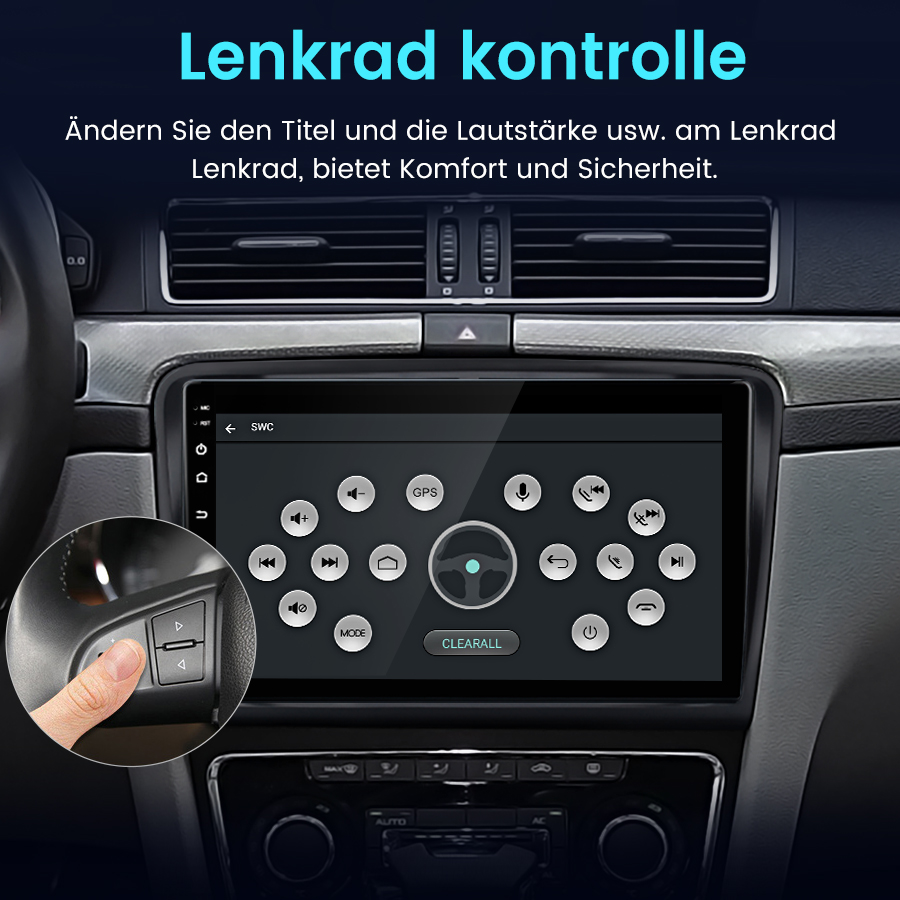 Ein Finger drückt eine Taste auf dem Lenkrad. Das Infotainmentsystem zeigt Lenkradsteuerung.