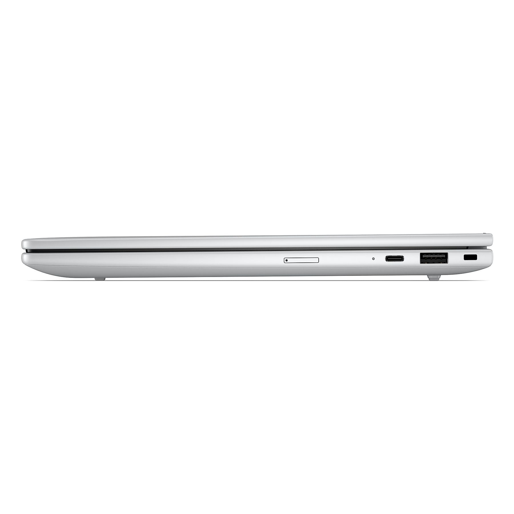 Laptop argento, vista laterale con porte: lettore schede SD, USB-C, USB-A