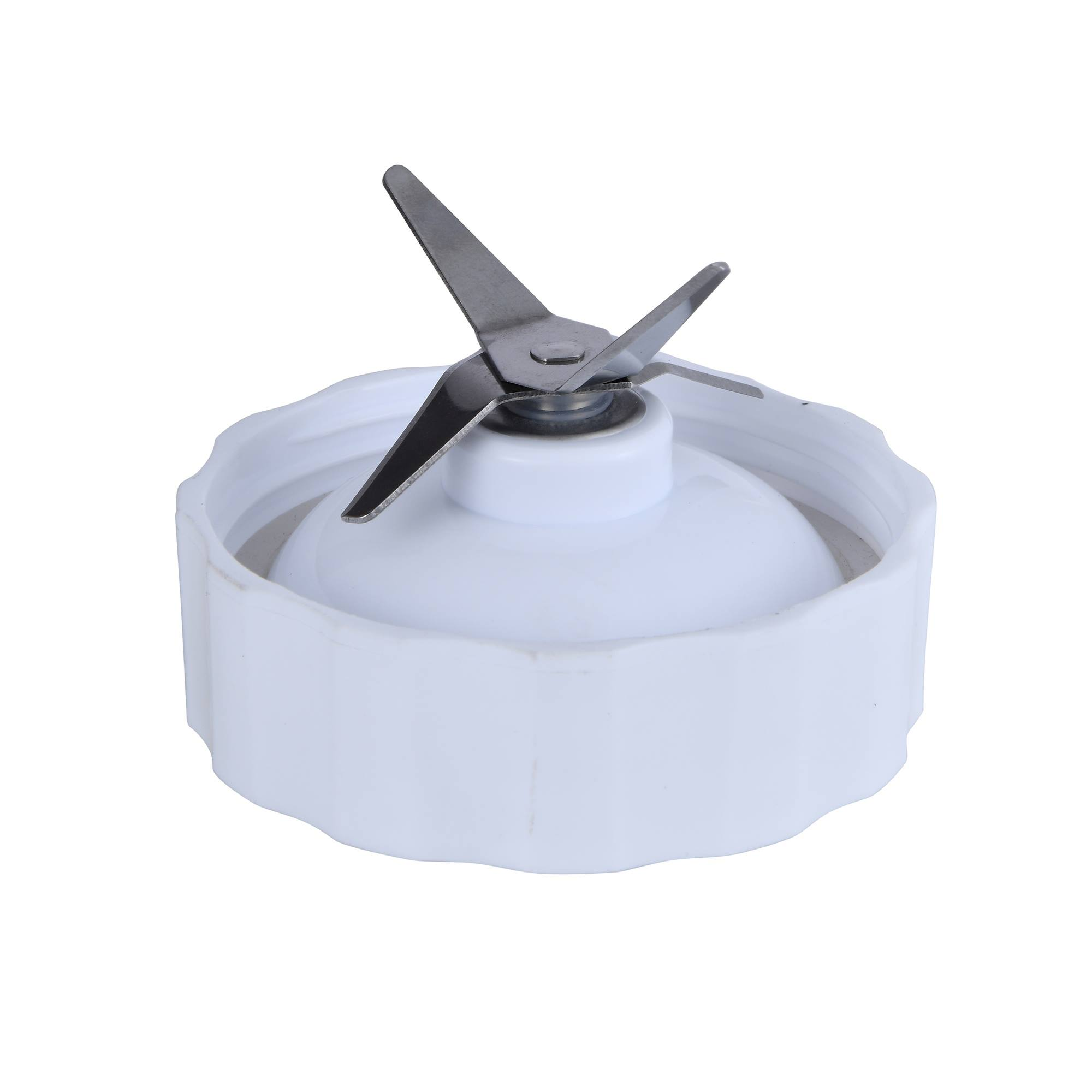 Una base blanca de plástico con un conjunto de cuchillas de licuadora de metal.