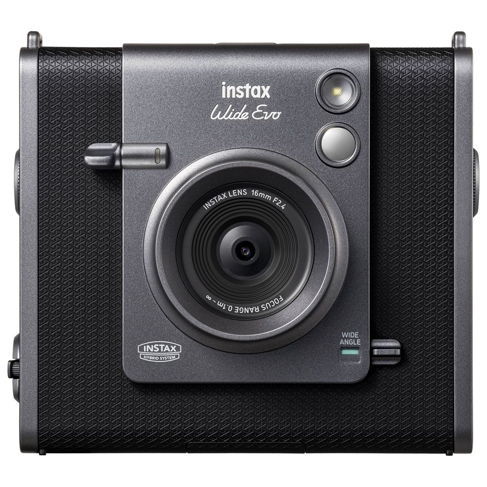 Gri Instax Wide Evo anlık fotoğraf makinesi, lens ve flaşlı.