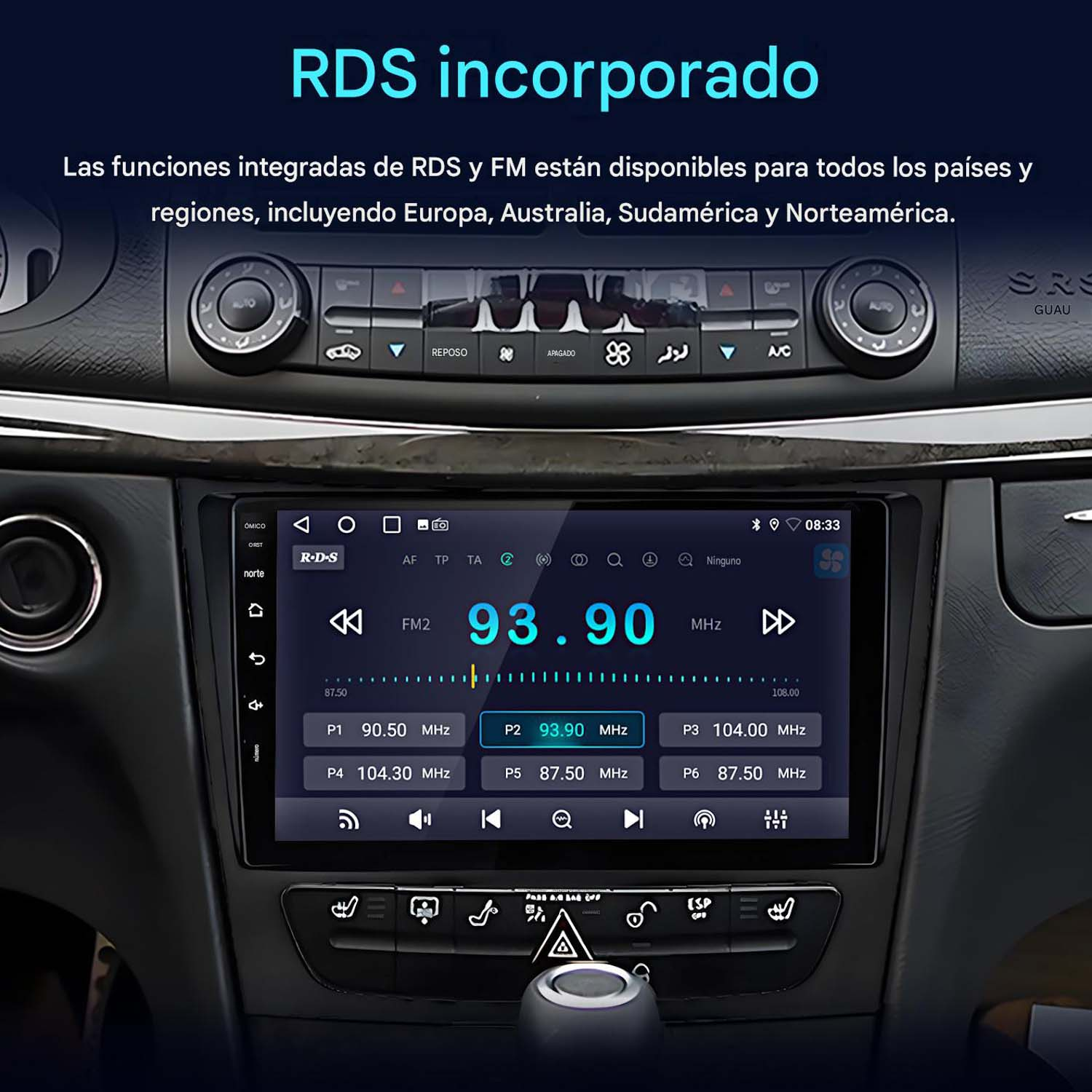 Salpicadero de coche con pantalla táctil grande mostrando interfaz de radio de coche con FM2 93.90 MHz.