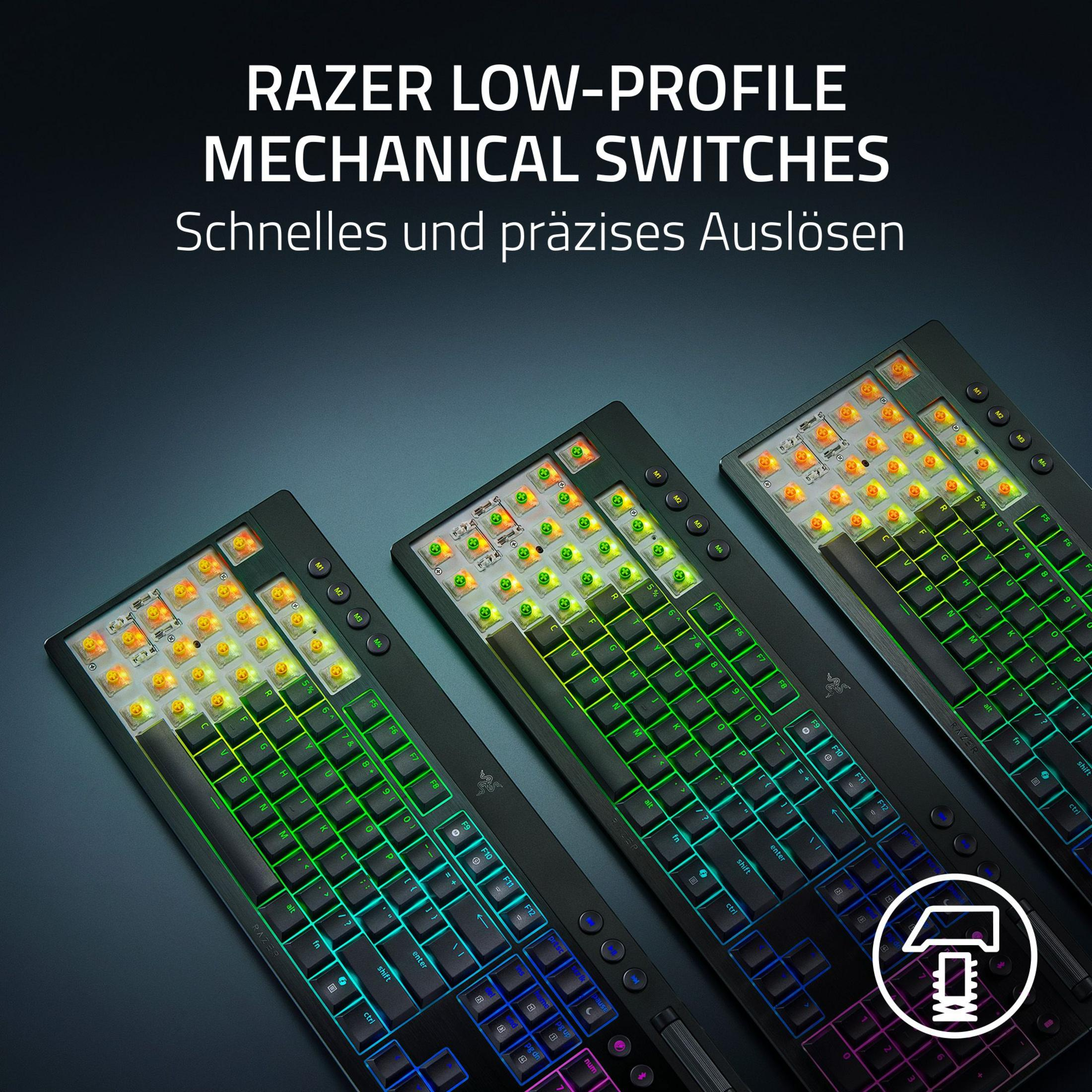 Drei Razer-Tastaturen mit beleuchteten Tasten und mechanischen Schaltern.