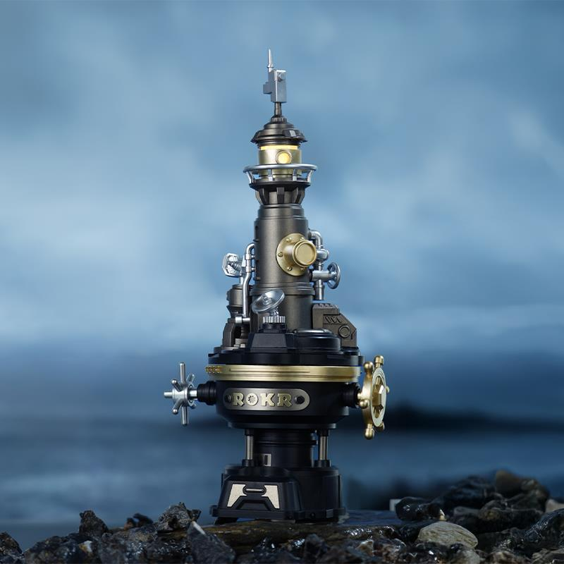Boru, dişliler ve gemi dümeni olan detaylı bir steampunk kulesi.