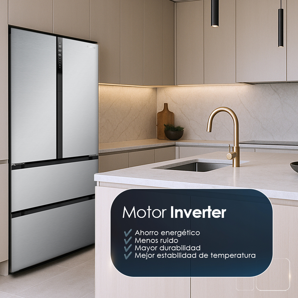Un refrigerador moderno en una cocina elegante con grifo dorado.