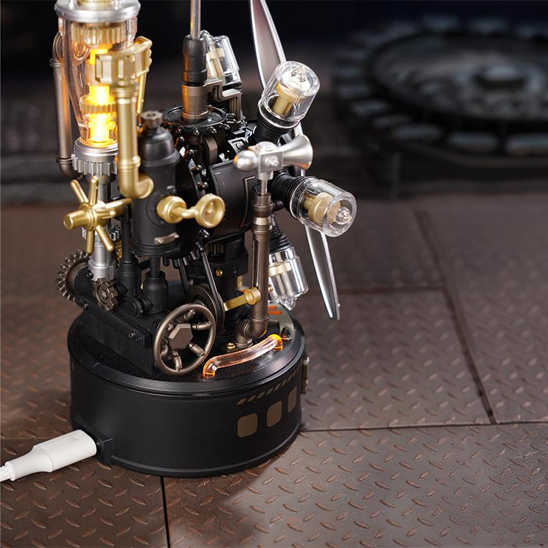 Dişliler, ışıklar ve pervaneden oluşan mekanik bir steampunk nesnesi.