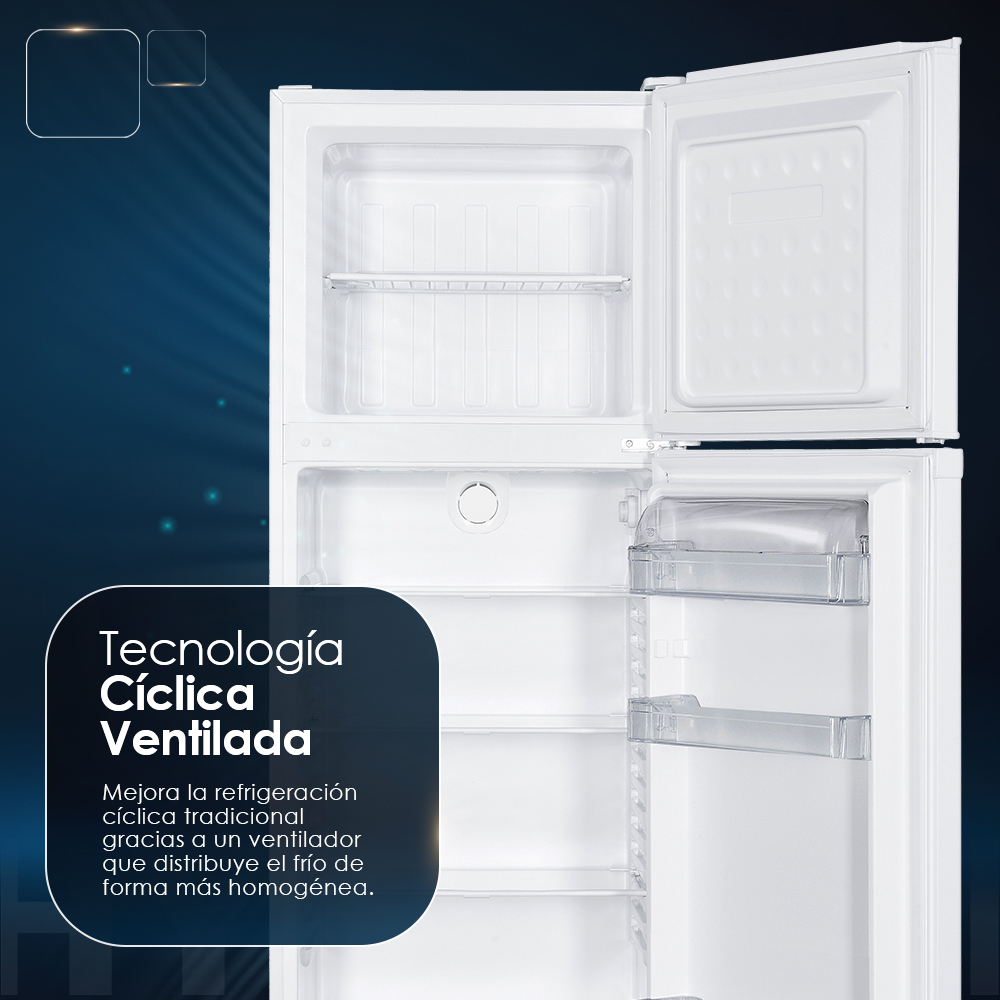 Un refrigerador blanco con la puerta abierta, mostrando los estantes interiores.