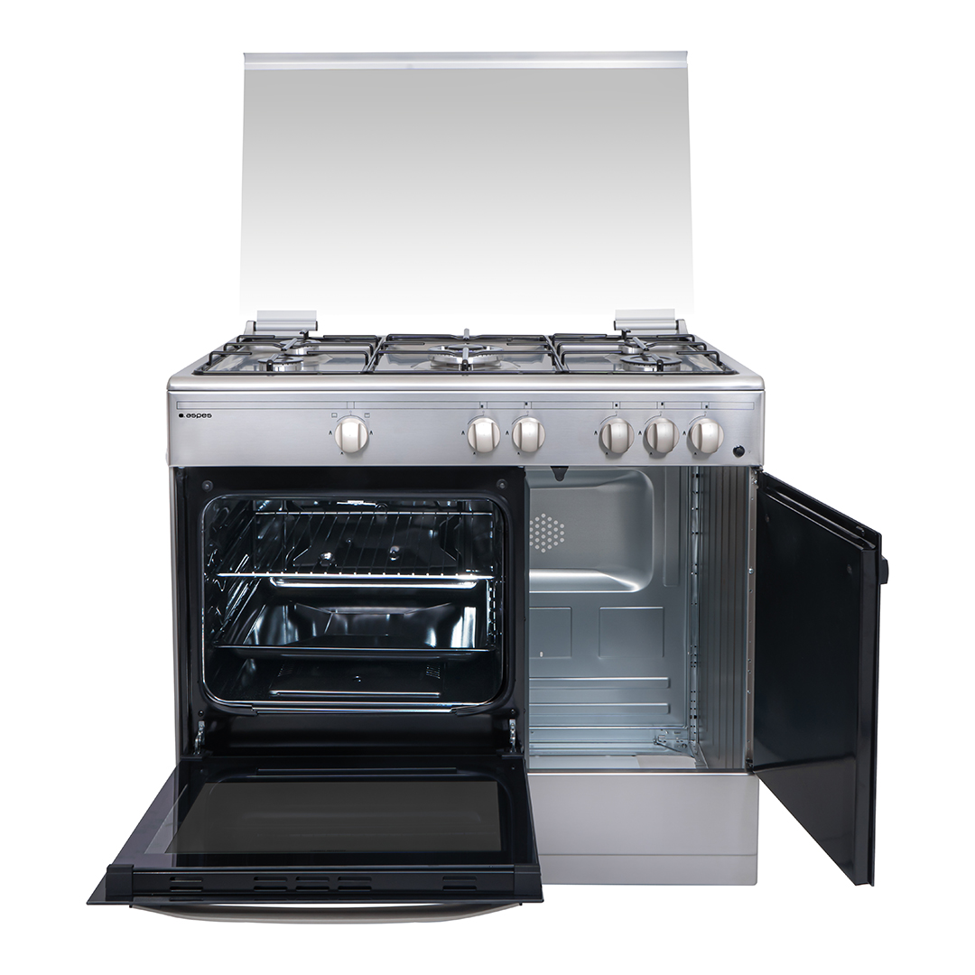 Cocina de gas plateada con seis quemadores, puerta de horno abierta y compartimento abierto.
