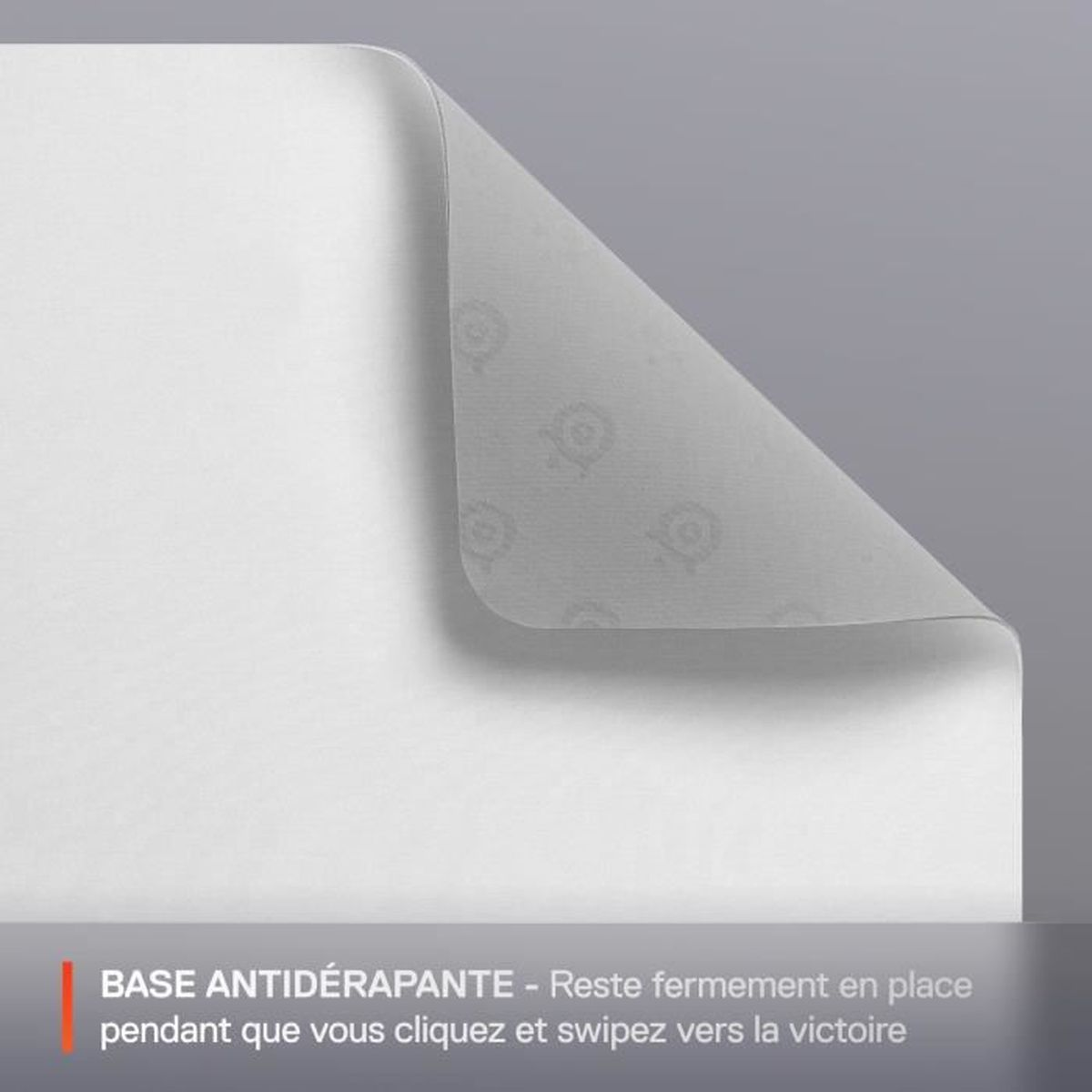 Eine weiße, rutschfeste Unterlage mit einem Logo, das sich krümmt.