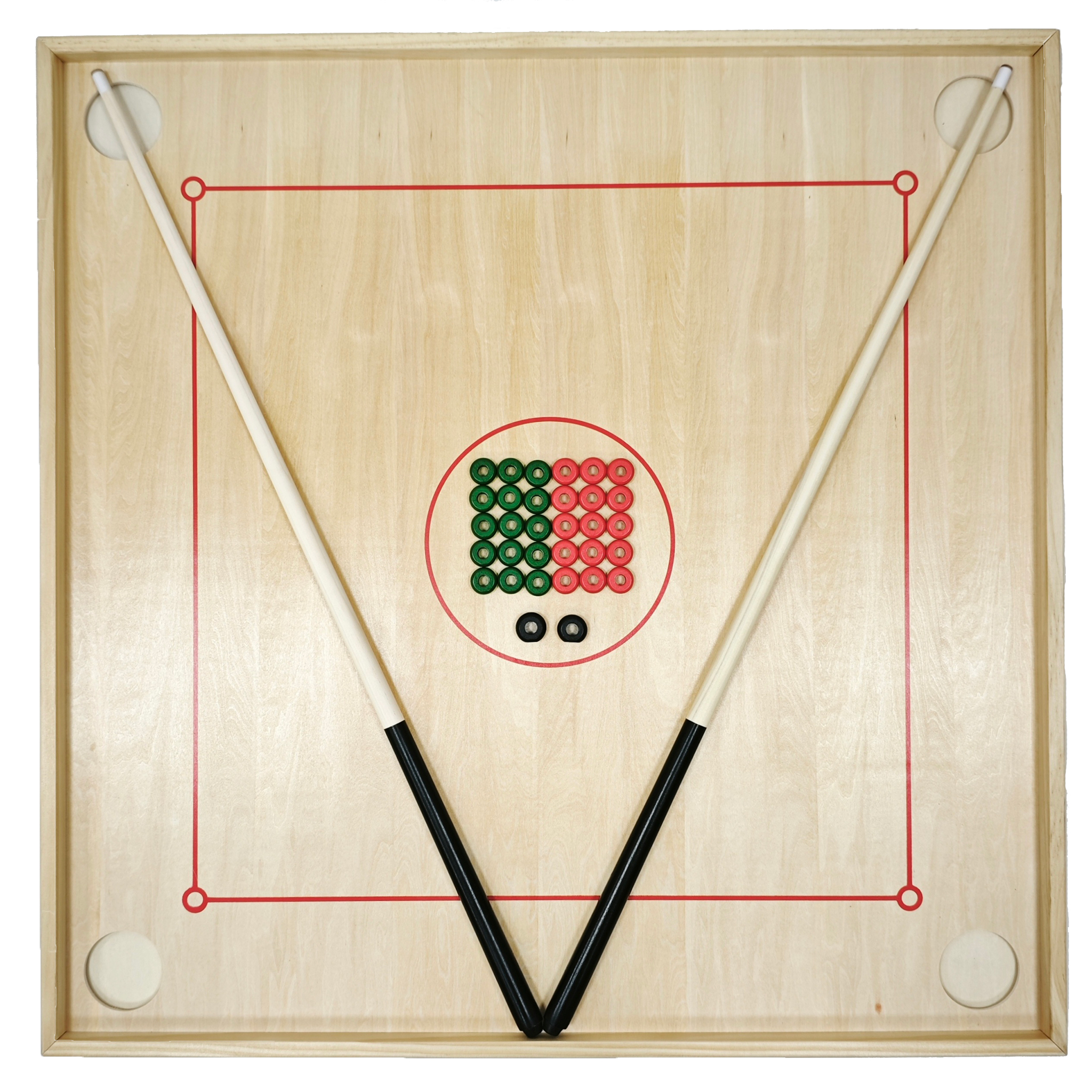 Ein hölzerner Carrom-Tisch mit roten Linien, zwei Spielsteinen und bunten Pucks in der Mitte.