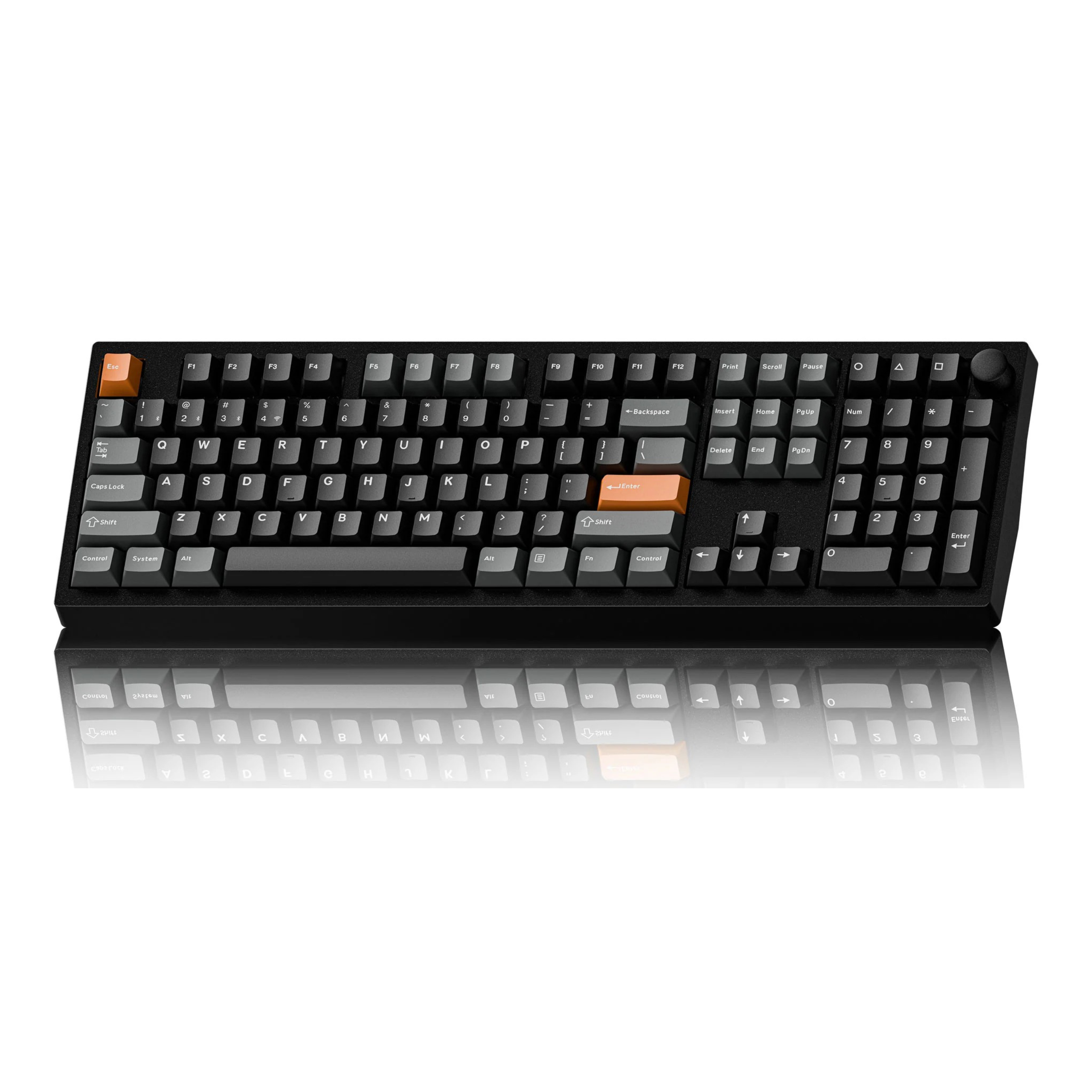 Czarna klawiatura mechaniczna z pomarańczowymi klawiszami ESC i Enter na białym tle.