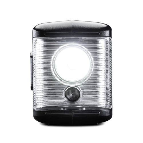 Ein schwarzer Kasten mit einem hellen Licht vorne.