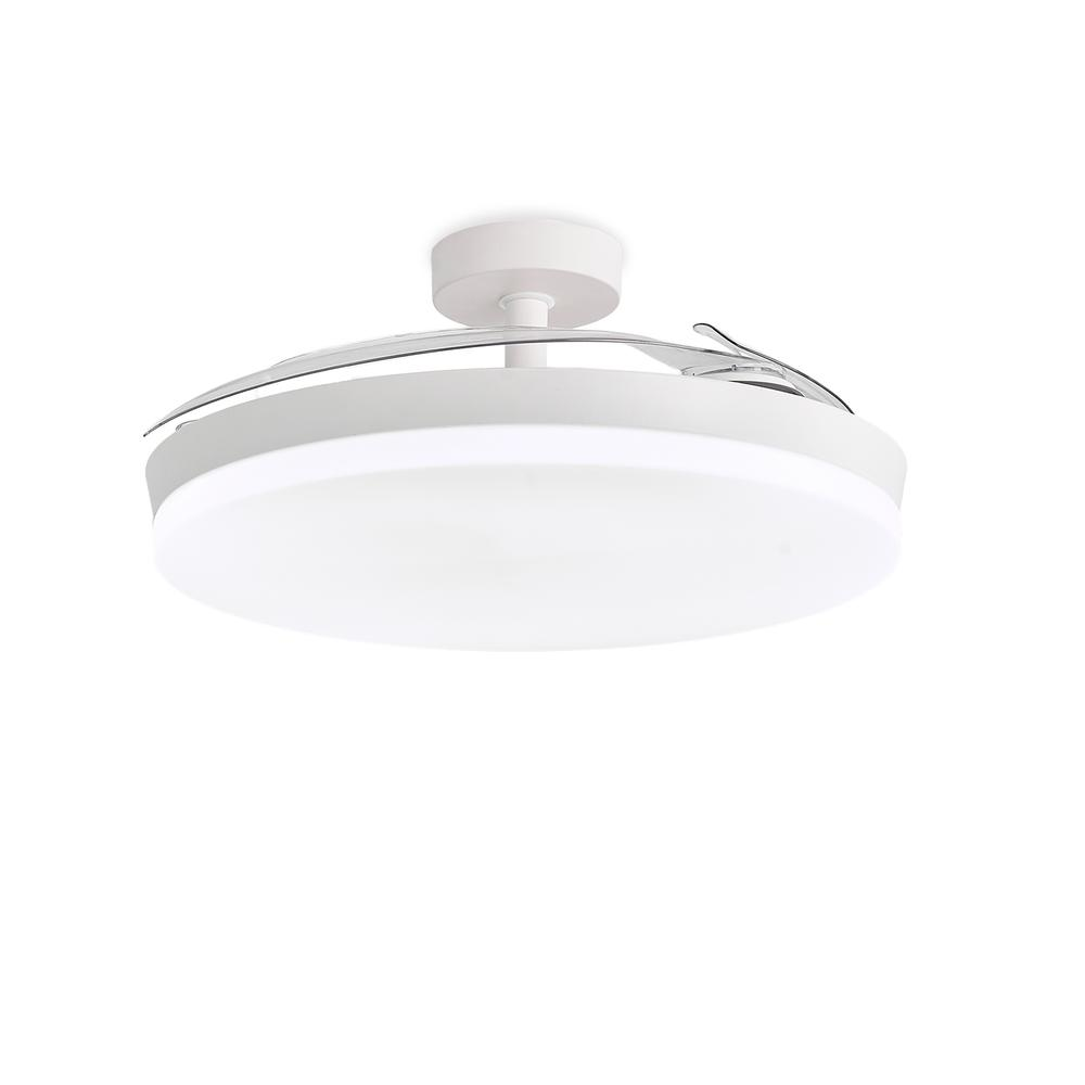 Un ventilador de techo moderno blanco con luz está montado en un techo blanco.