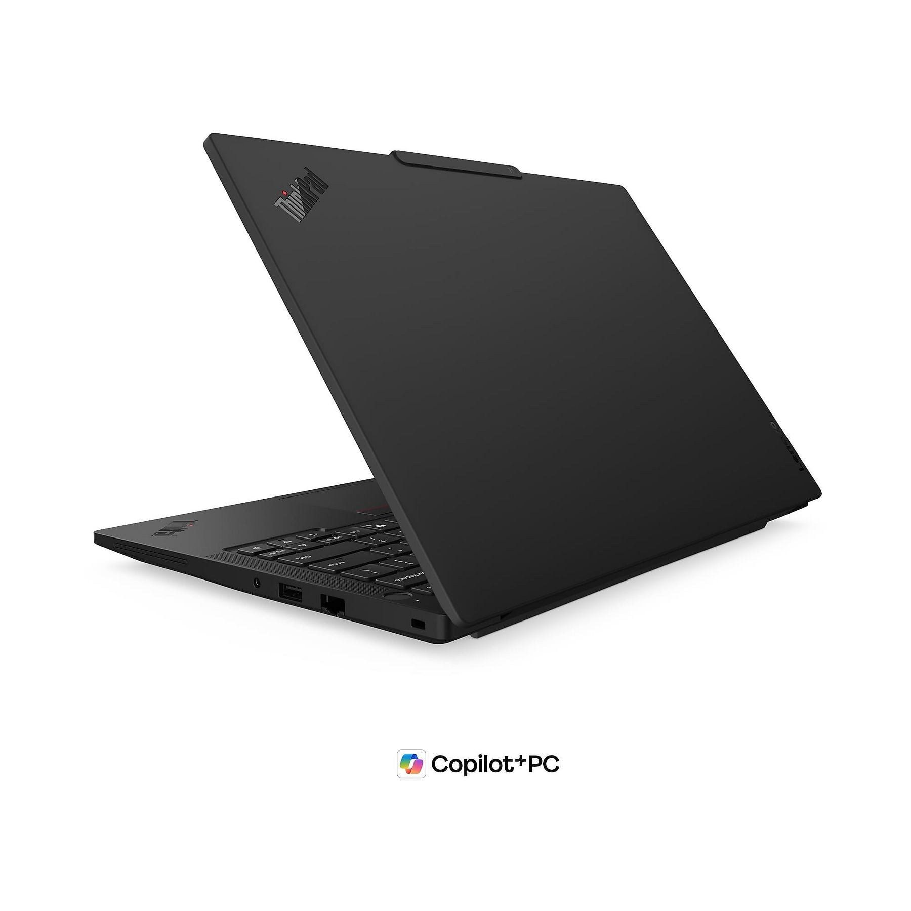 Laptop nero con logo ThinkPad, tastiera e porte.