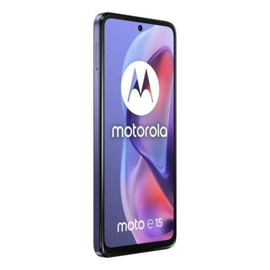 Un smartphone Motorola Moto E15 azul con logo "M" y texto.