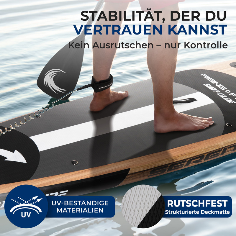 Person steht auf einem Paddleboard mit Paddel, Knöchelleine und Text.