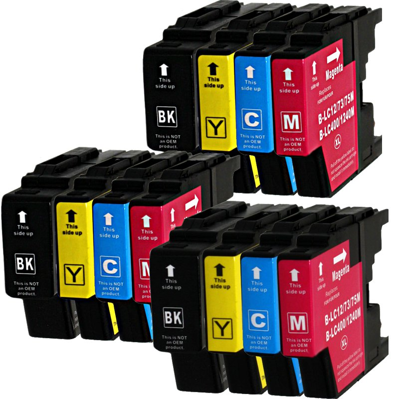 Mehrere Druckerpatronen in Schwarz, Gelb, Cyan und Magenta sind aufgereiht.