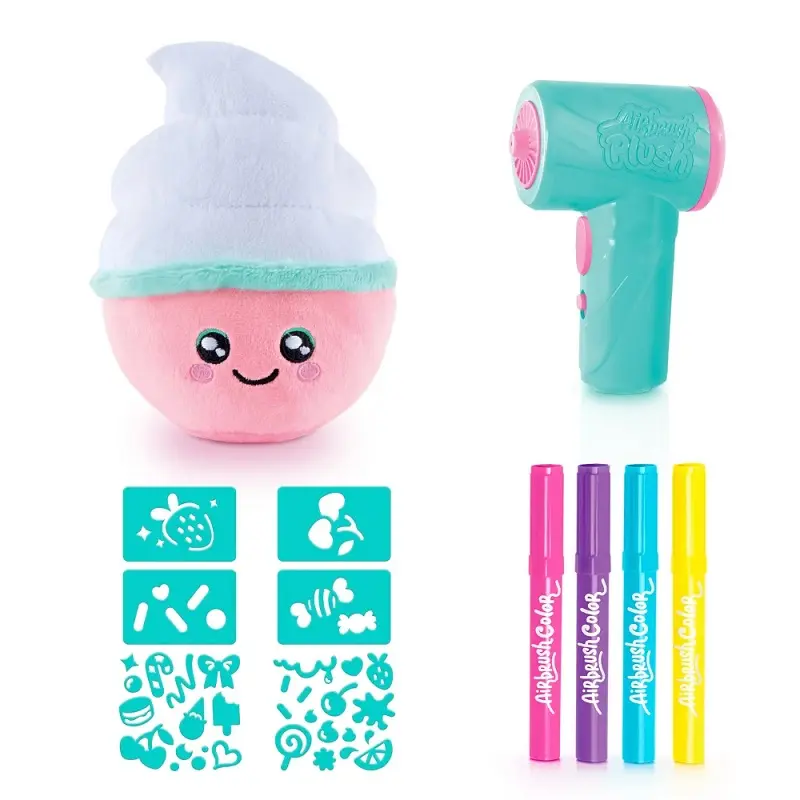 Pluszowe lody kawaii, aerograf, szablony i markery na białym tle.