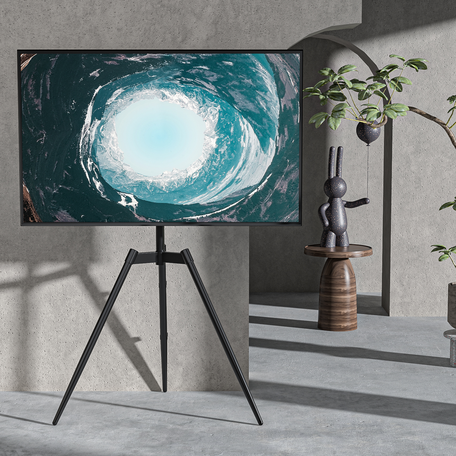 Ein Fernseher auf einem Stativ zeigt ein Meer aus Eis und Wasser.