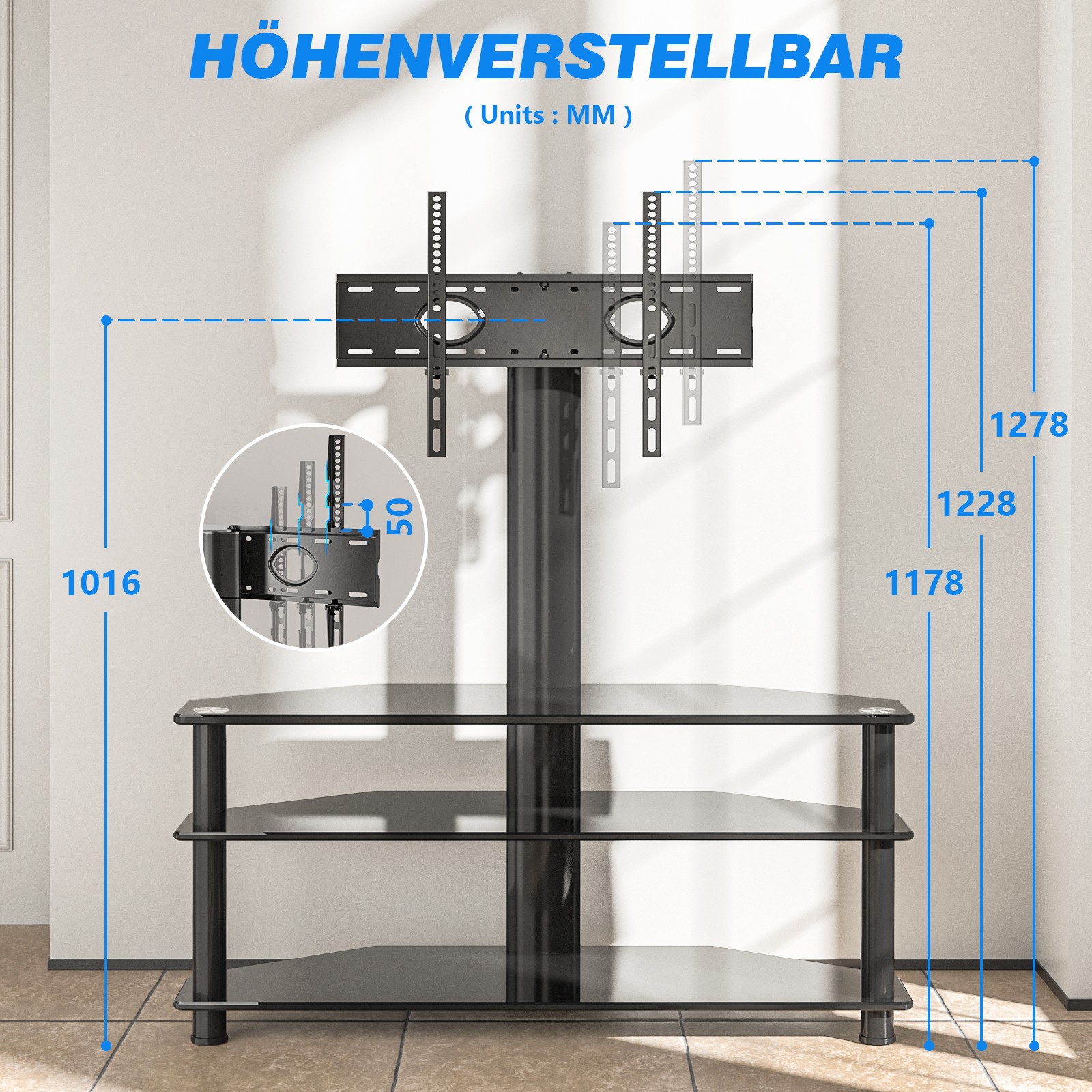 Ein schwarzer TV-Ständer mit Glasböden und verstellbarer Halterung. Höhenangaben sind sichtbar.