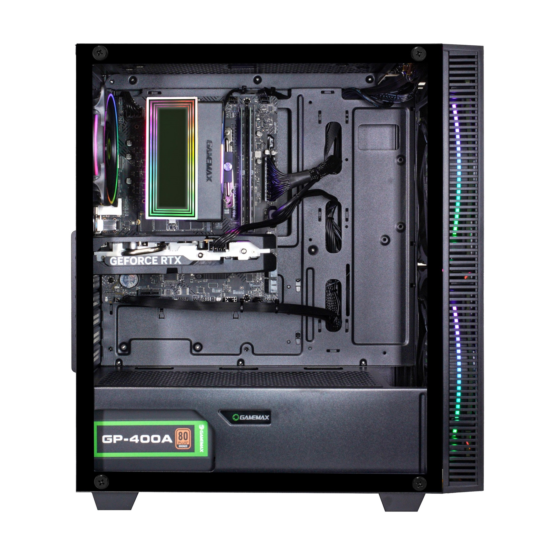 Offener PC-Gehäuse mit RGB-Beleuchtung, GeForce RTX-Karte und Gamemax-Netzteil.