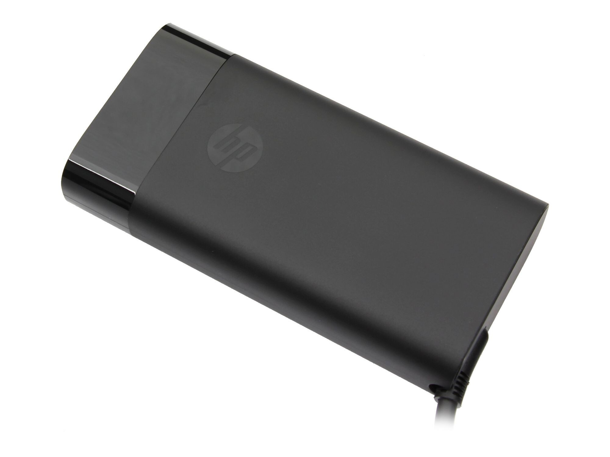 Schwarzer HP Laptop-Netzteil mit silbernem HP-Logo.