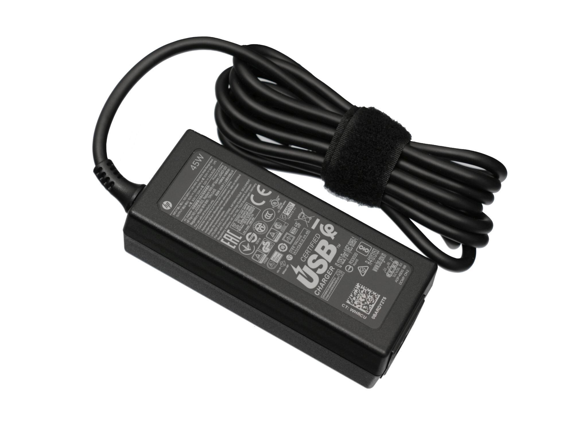 Schwarzes HP 45W USB-Ladegerät mit Kabel, auf weißem Hintergrund.