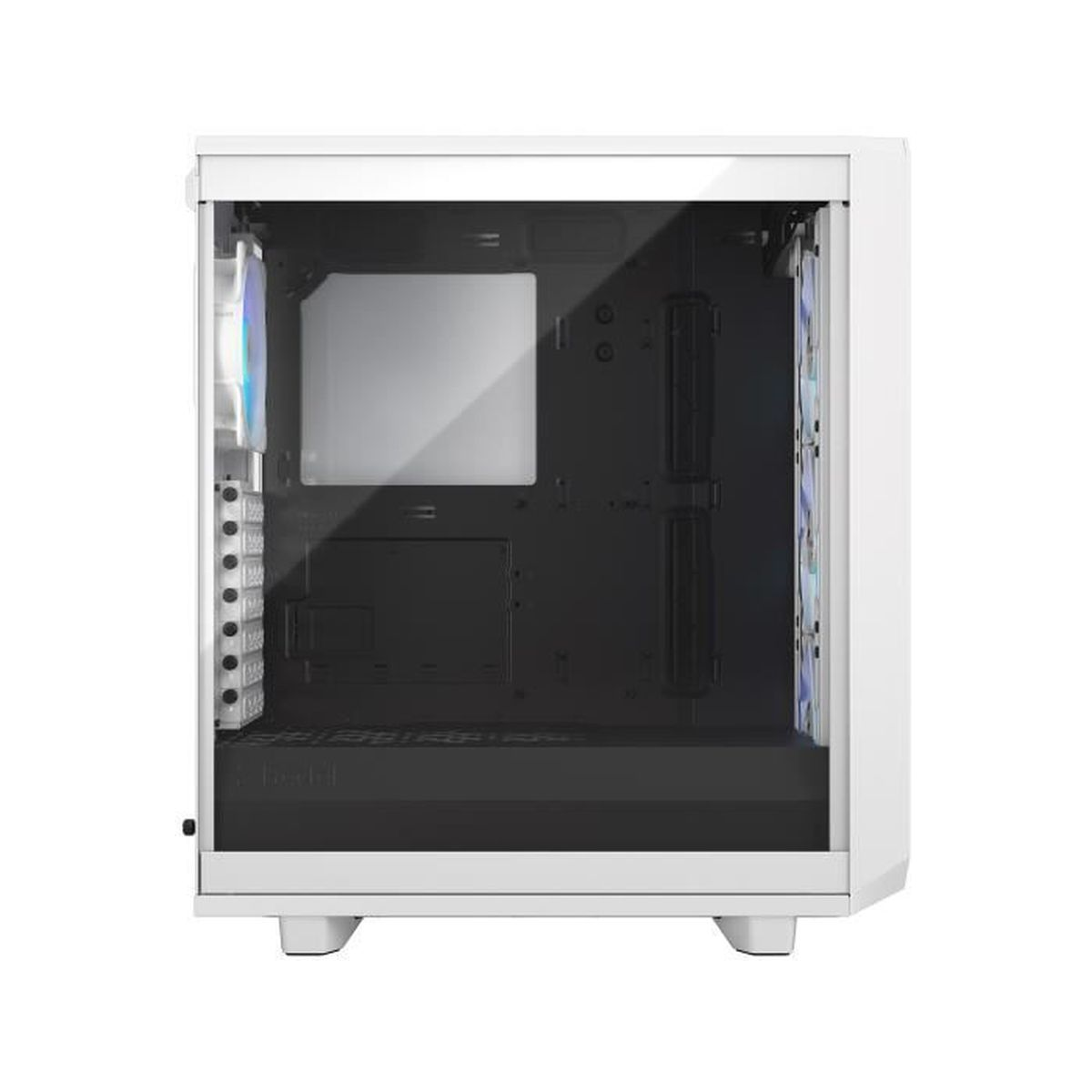 Weißes Computer-Tower-Gehäuse mit transparenter Seitenwand, das interne Komponenten zeigt.
