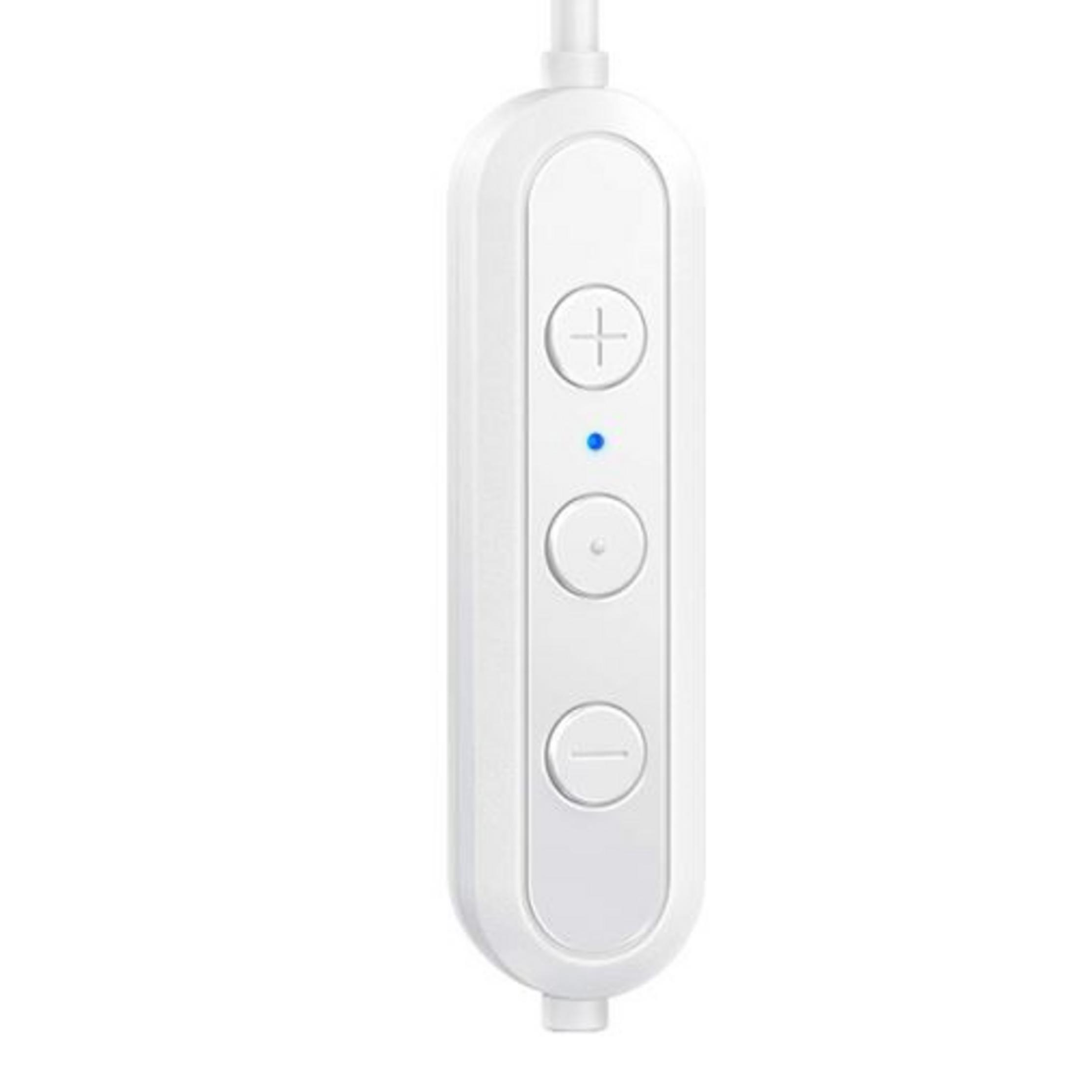 Mando a distancia blanco con botones de más, círculo y menos y un LED azul.