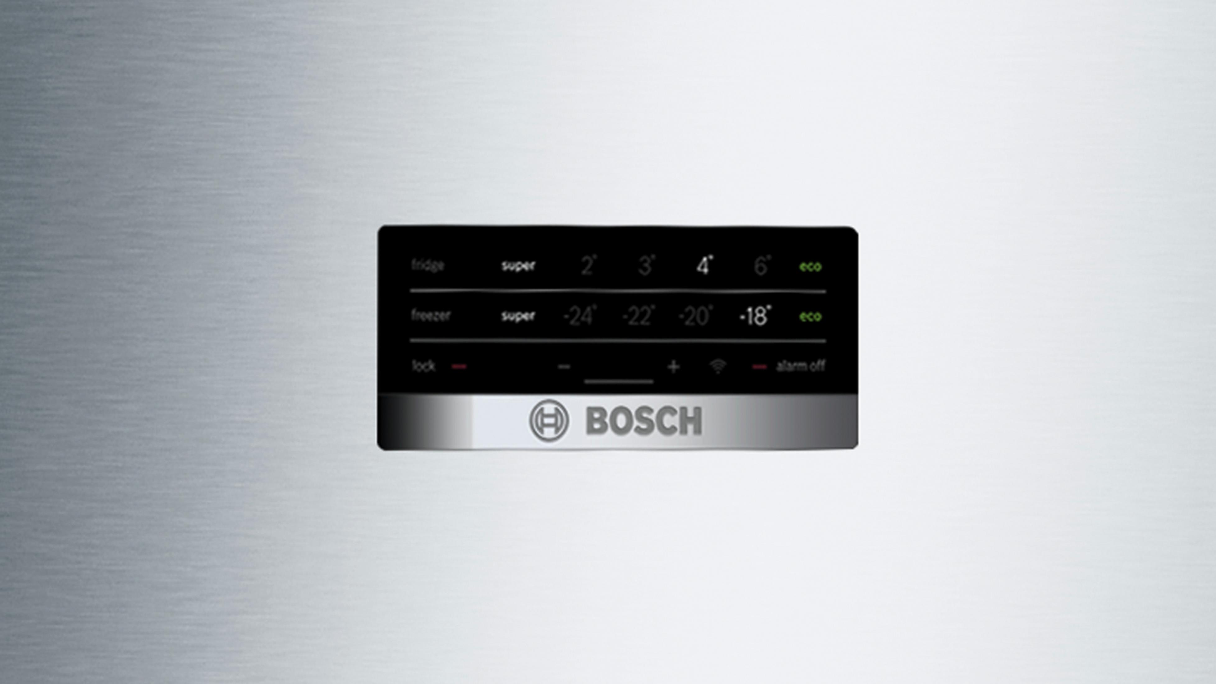 Pantalla de refrigerador con temperaturas, modo eco y estado de alarma.