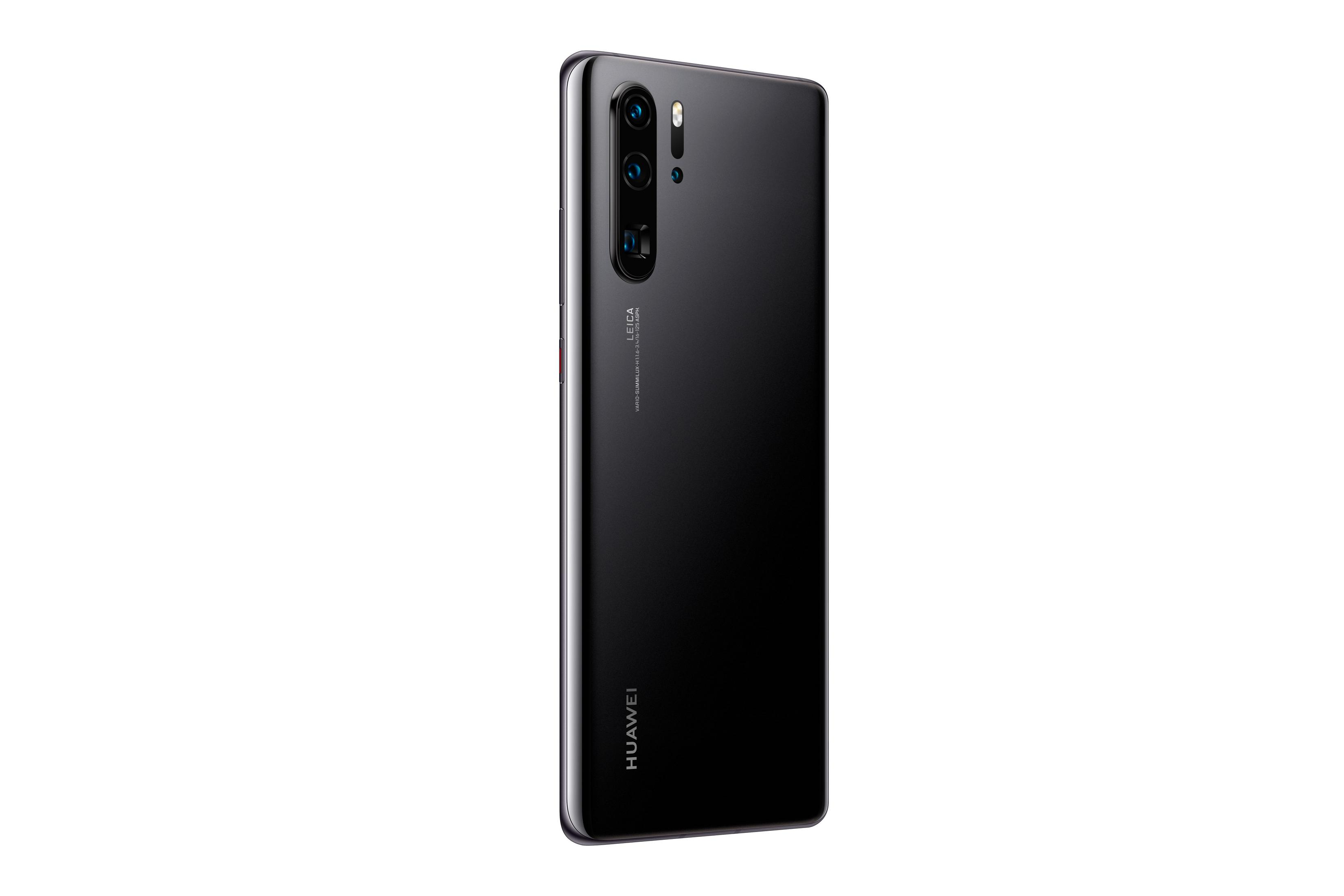 Schwarzes Smartphone mit Leica-Kamera-System, auf weißem Hintergrund.