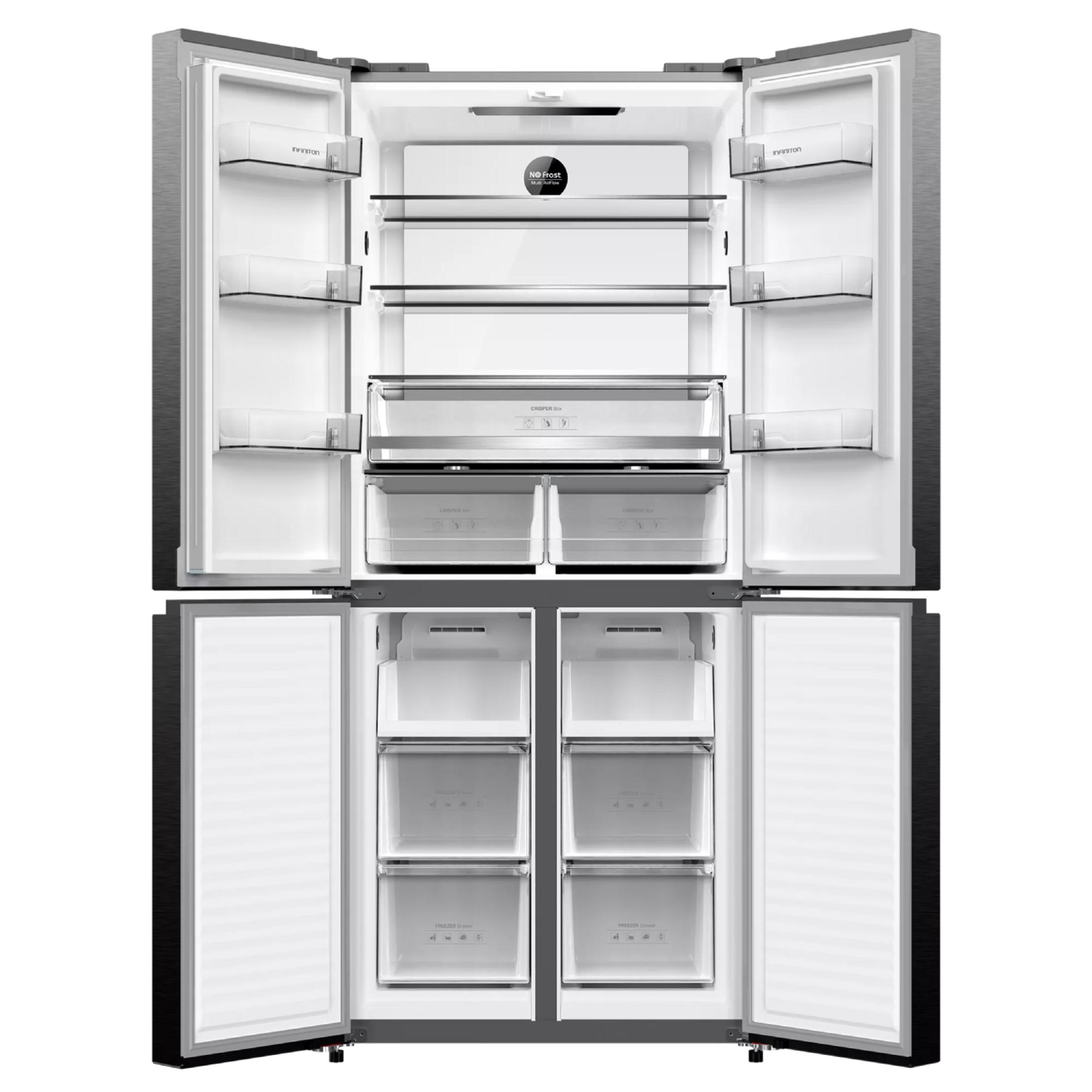 Un refrigerador plateado abierto con múltiples estantes y cajones.