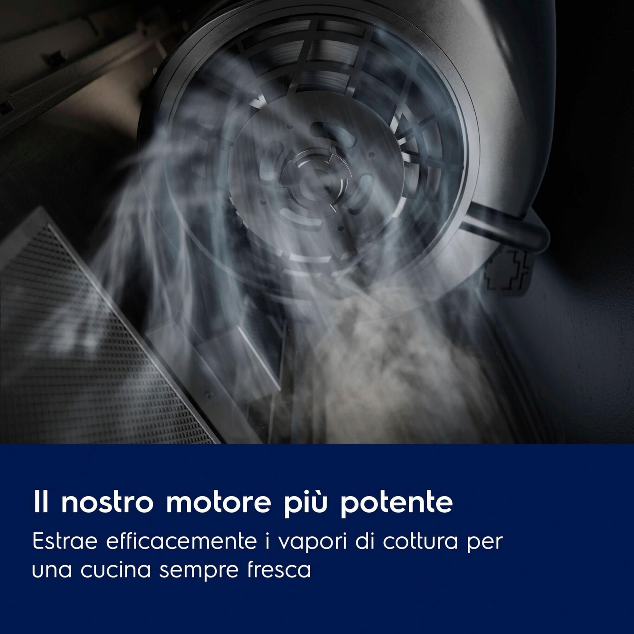 El motor de una campana extractora extrae vapor.
