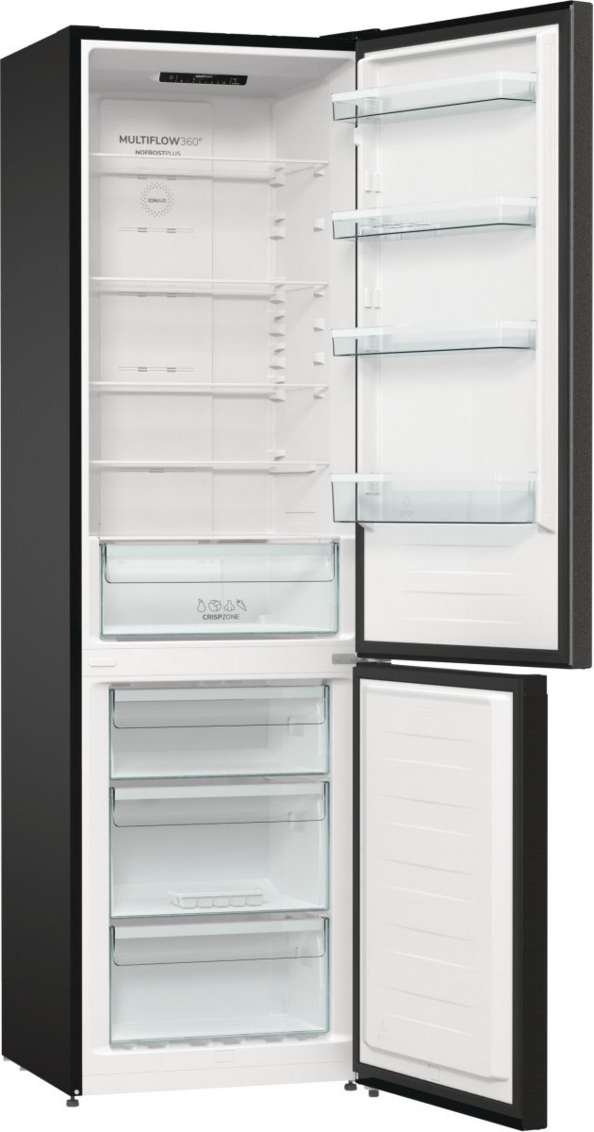Ein offener schwarzer Kühlschrank mit weißen Innenregalen und Schubladen.