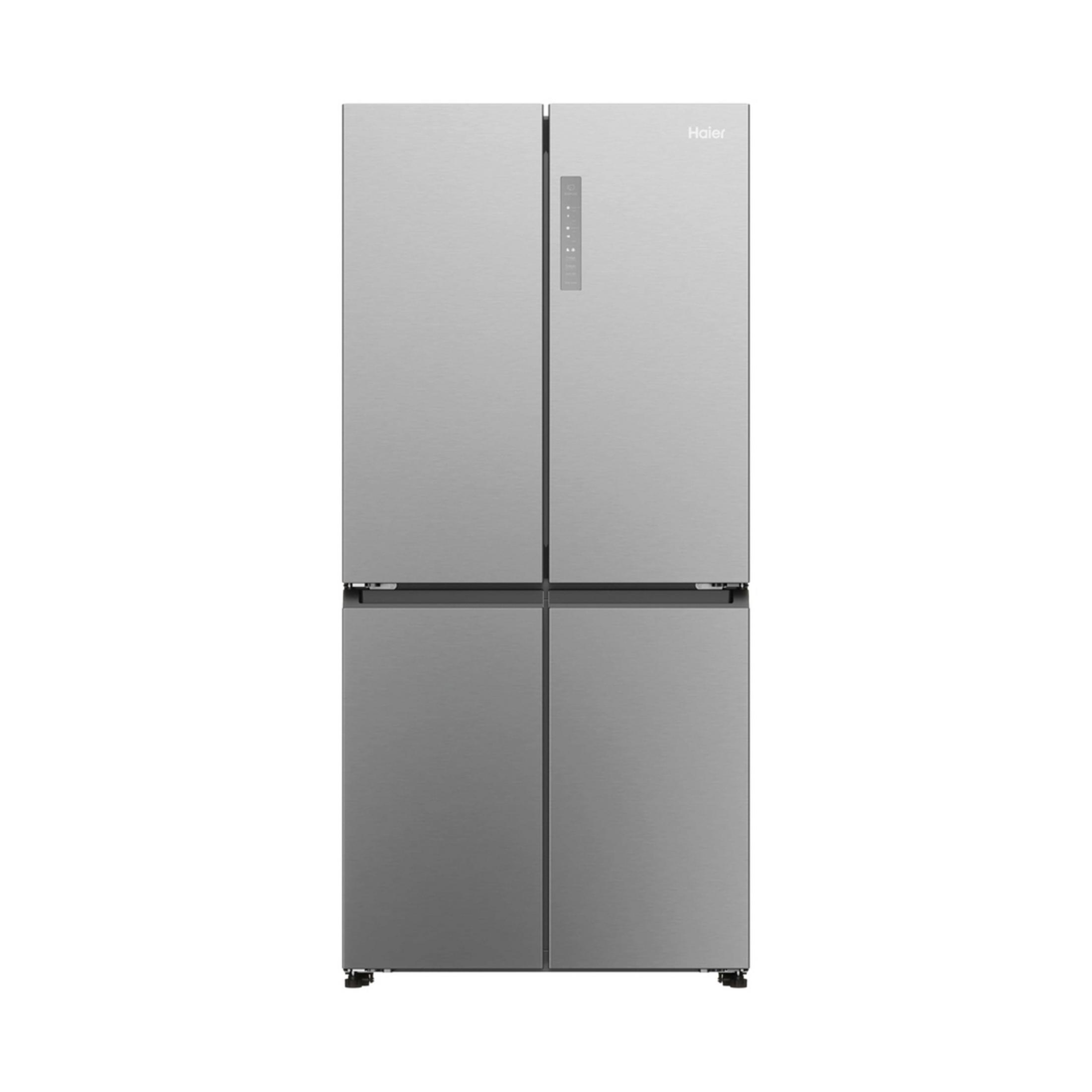 Un refrigerador Haier plateado de cuatro puertas con panel de control.