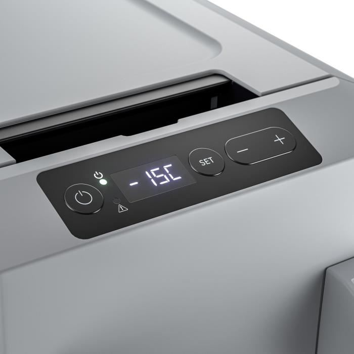 Ein graues Bedienfeld mit digitaler Temperaturanzeige (-15C).