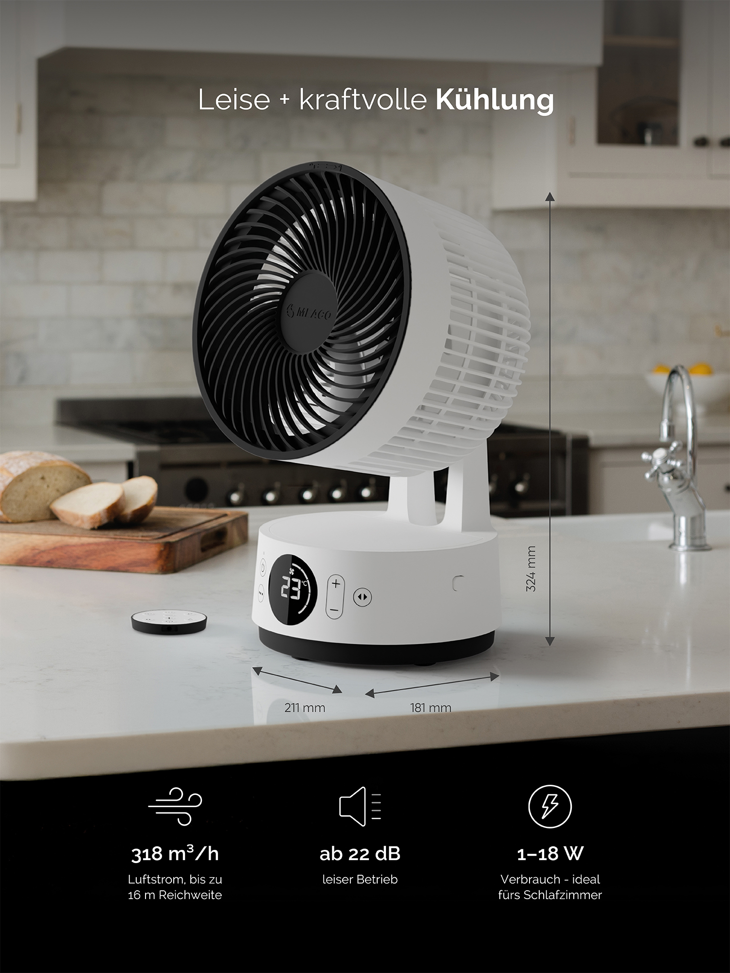Un ventilatore bianco con griglia nera è su un piano di lavoro in cucina.