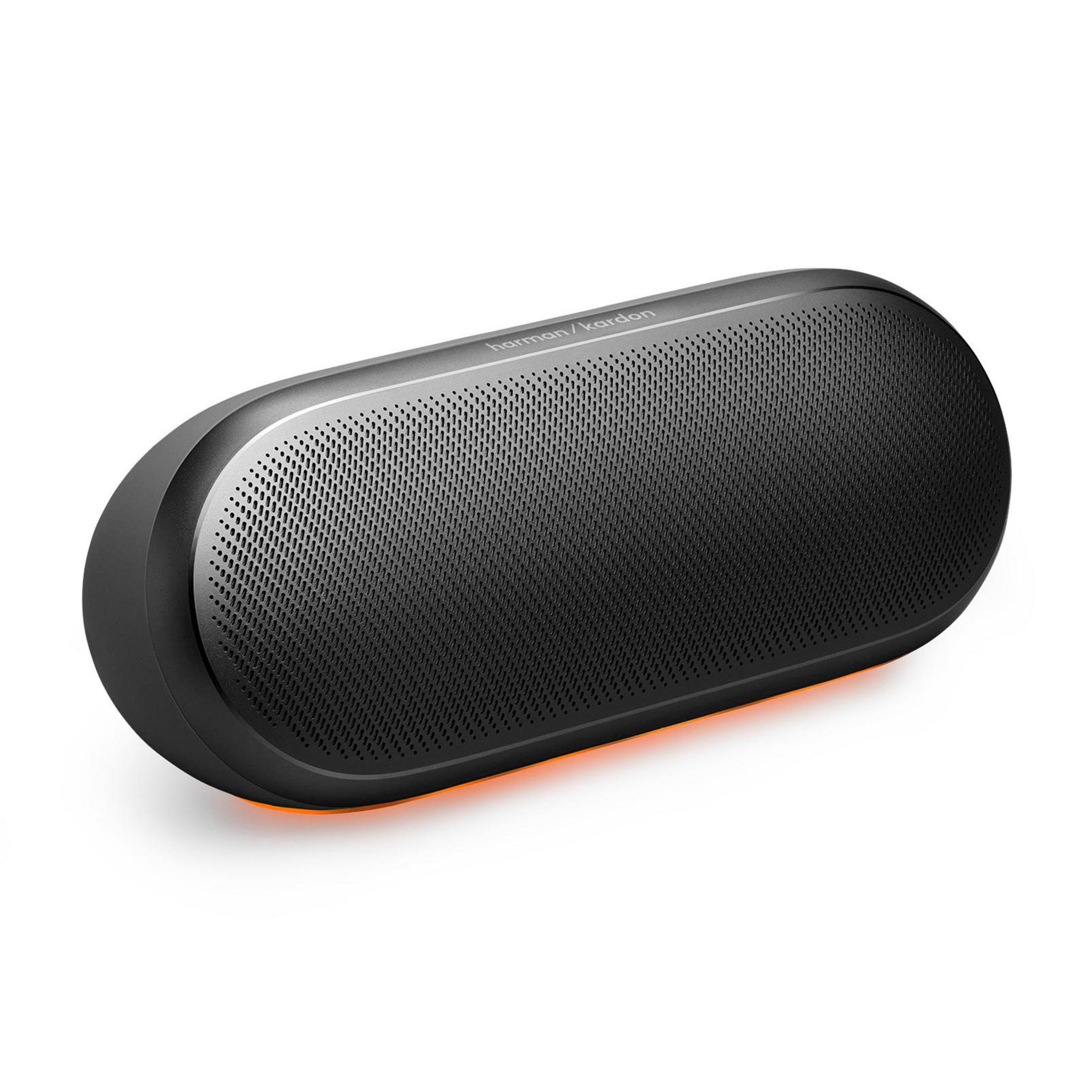 Ein schwarzer ovaler Harman Kardon Lautsprecher mit orangefarbener Beleuchtung.