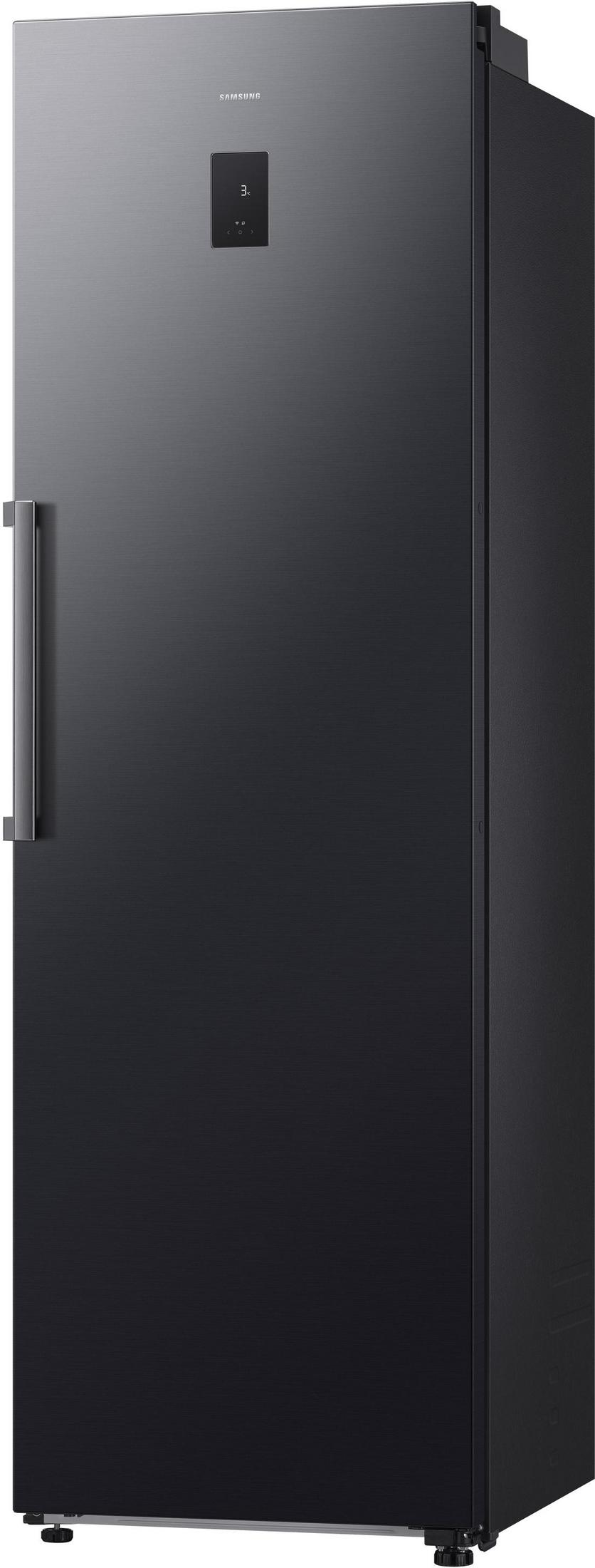 Un réfrigérateur Samsung noir avec poignée argentée et écran numérique.