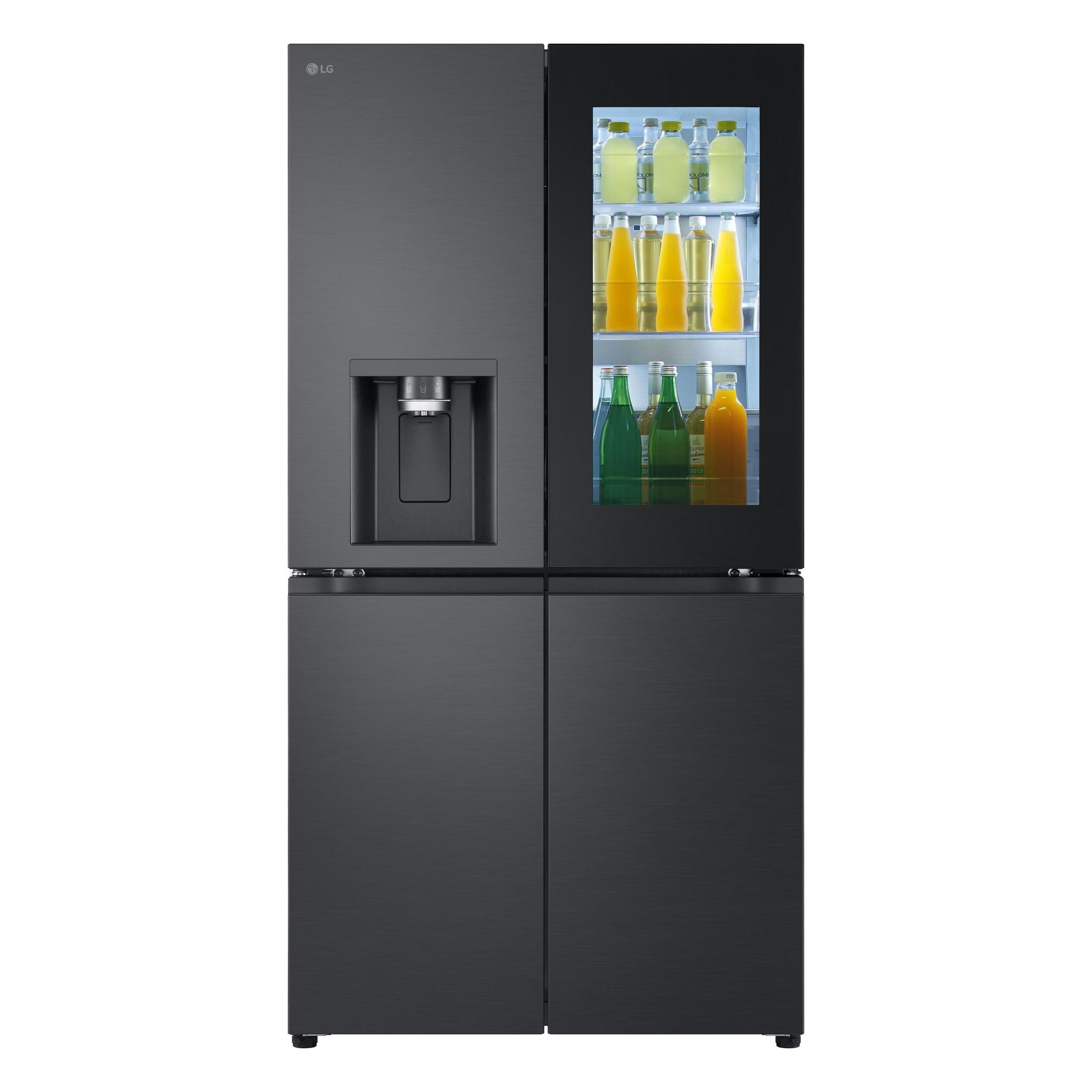 Ein schwarzer LG Kühlschrank mit vier Türen und einem Getränkespender.