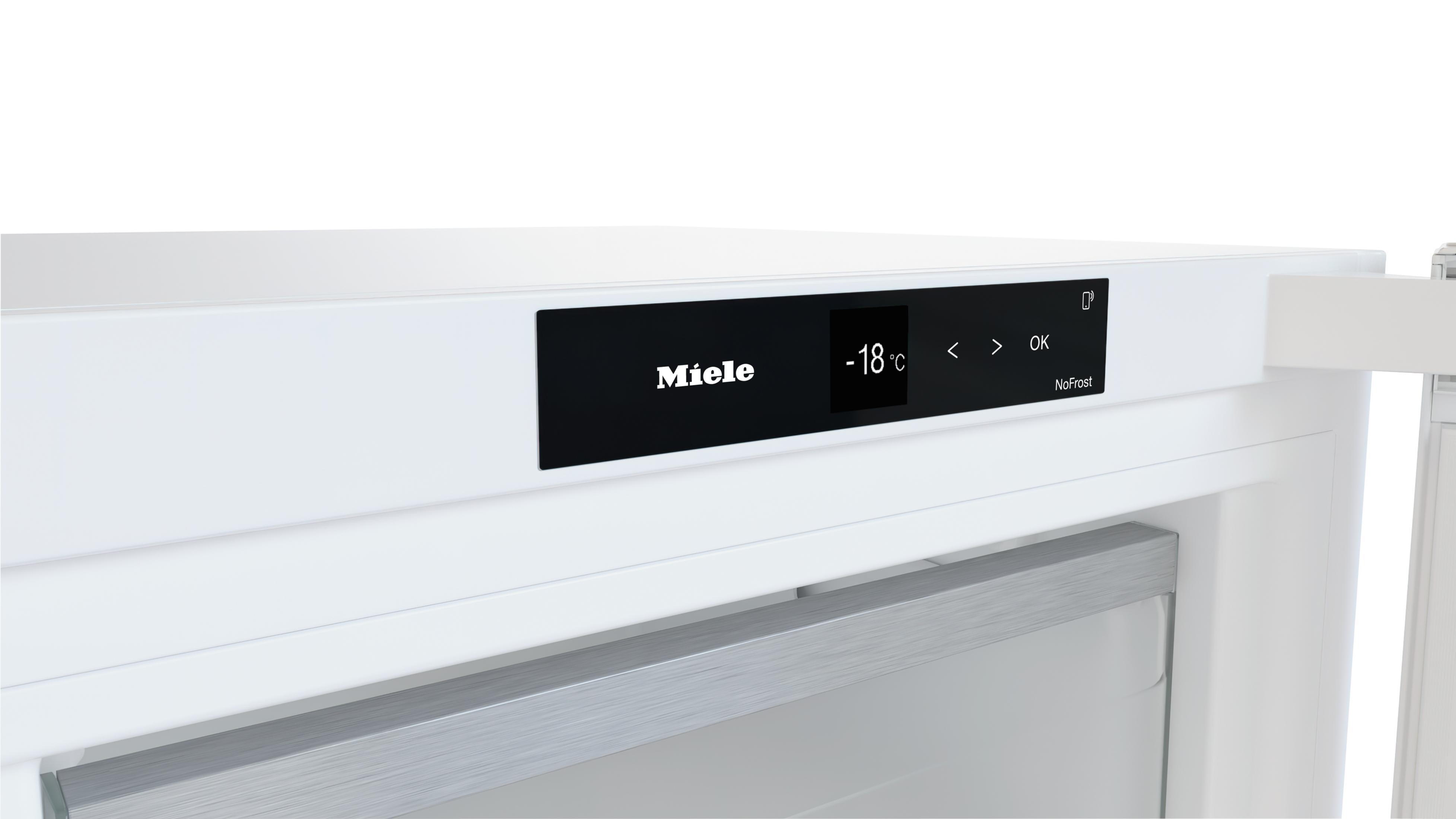 Display frigorifero Miele mostra -18 gradi Celsius e funzione NoFrost.