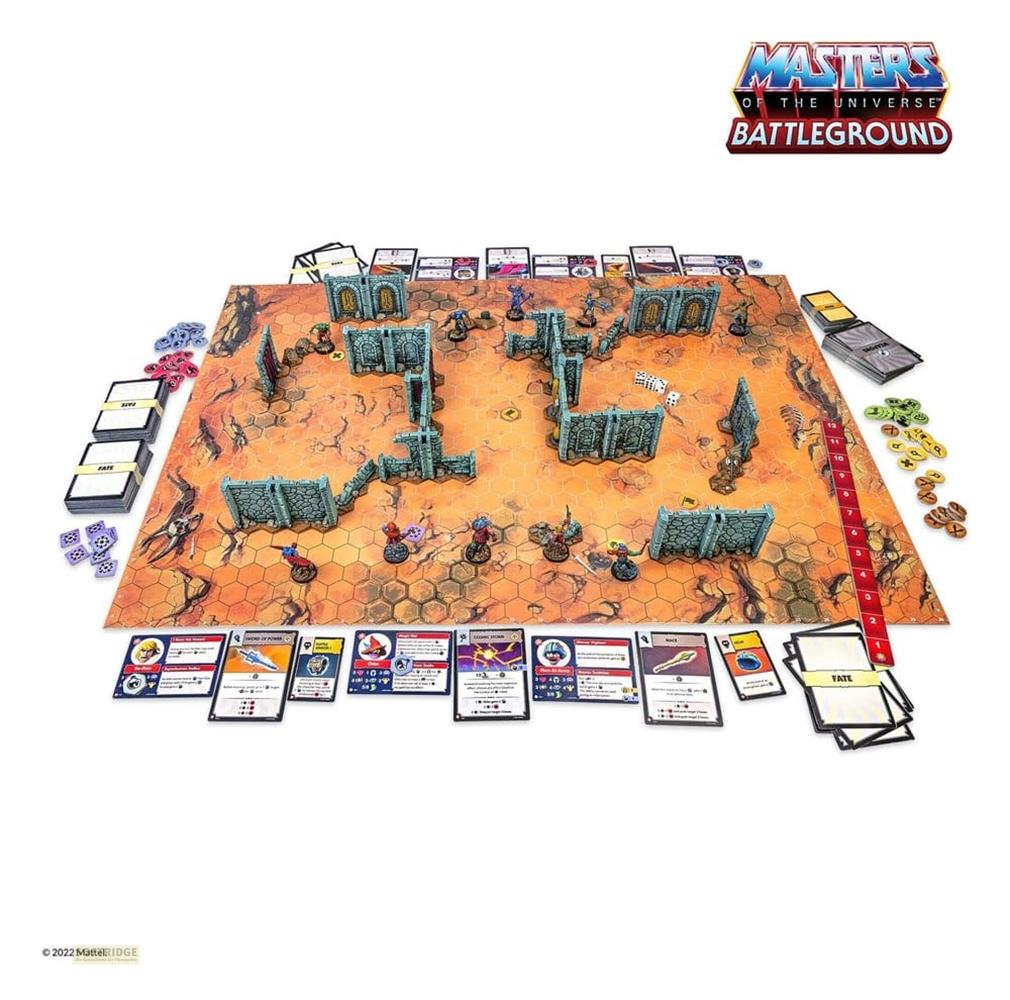 Masters of the Universe Battleground Spielbrett mit Figuren, Karten und Würfeln.