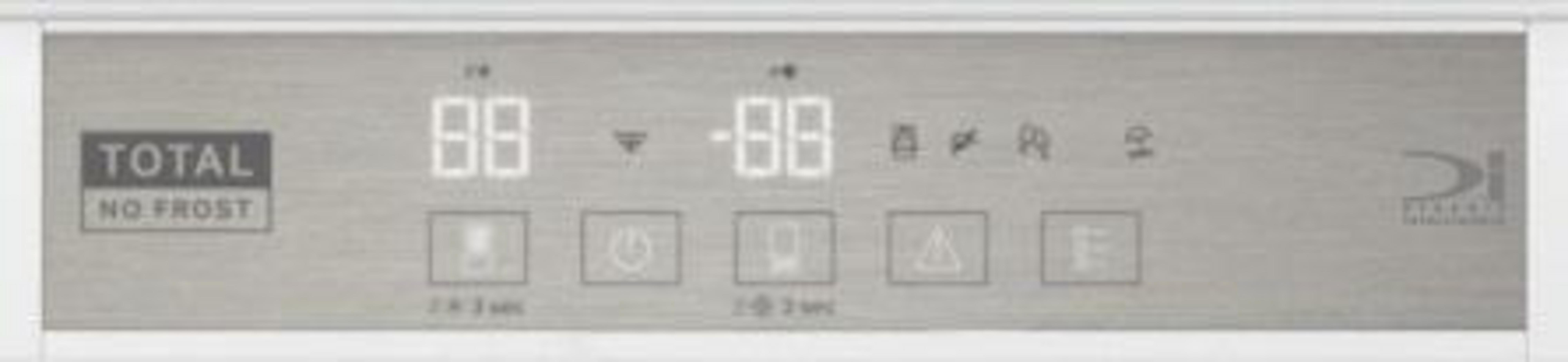 Bedienfeld mit 'TOTAL NO FROST' und digitaler Temperaturanzeige.