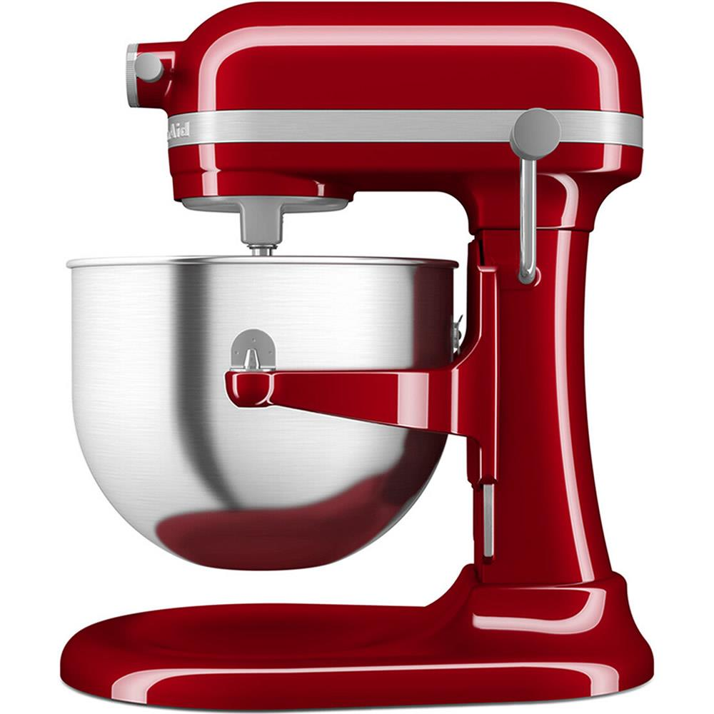 Ein roter Küchenmaschinen-Standmixer mit silberner Schüssel auf weißem Hintergrund.