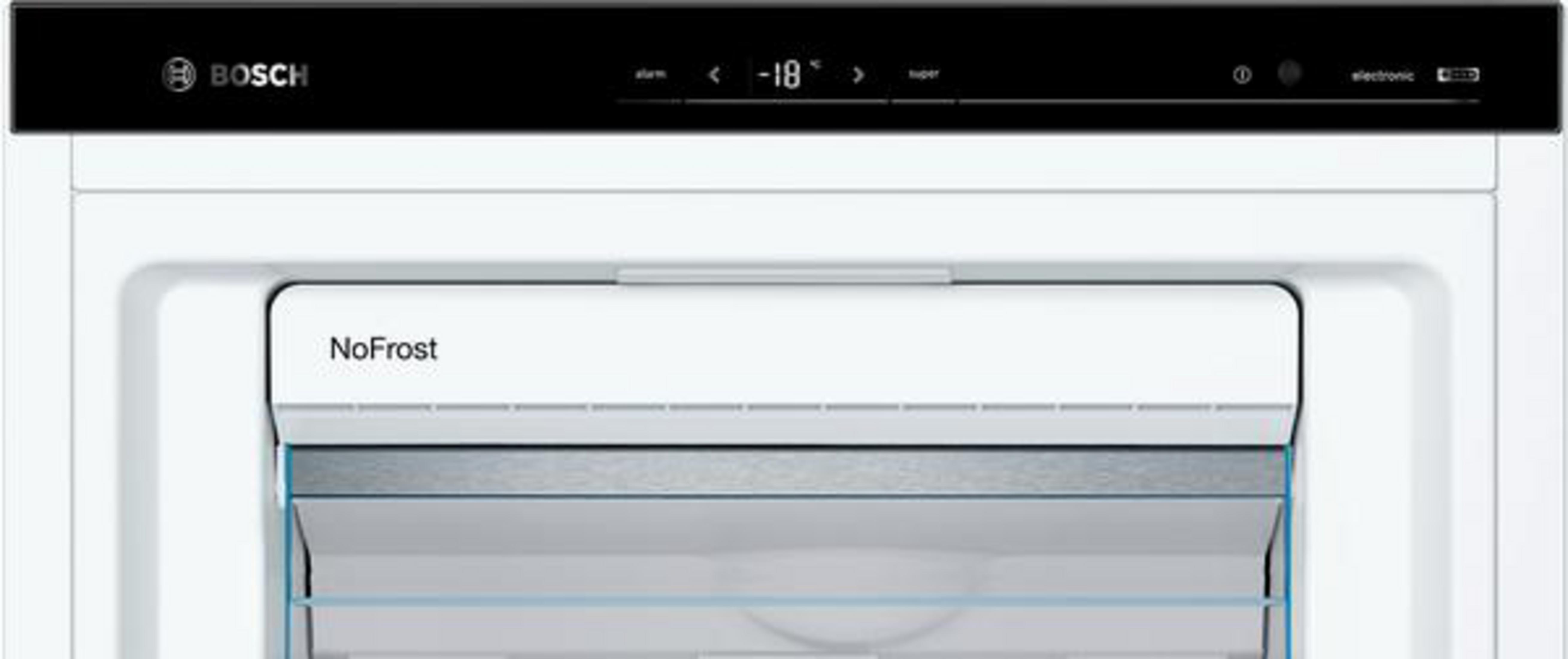 Interno frigorifero Bosch con cassetto NoFrost e display digitale che mostra -18°C.