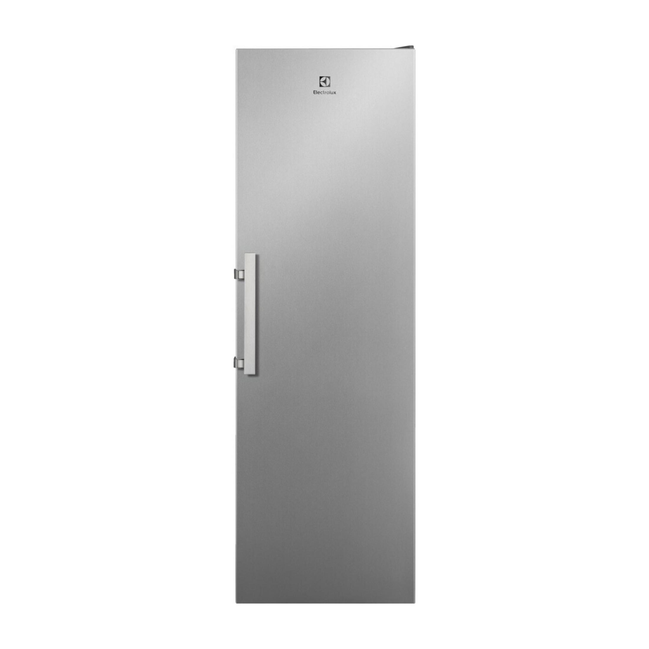 Un refrigerador delgado y plateado con un asa vertical y el logo de Electrolux.