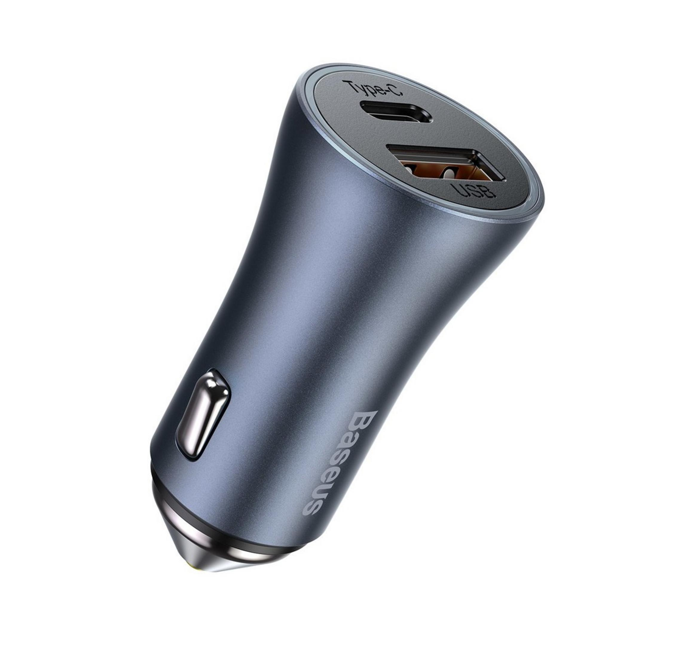 Un adattatore caricatore USB per auto grigio con due porte: USB-C e USB-A.