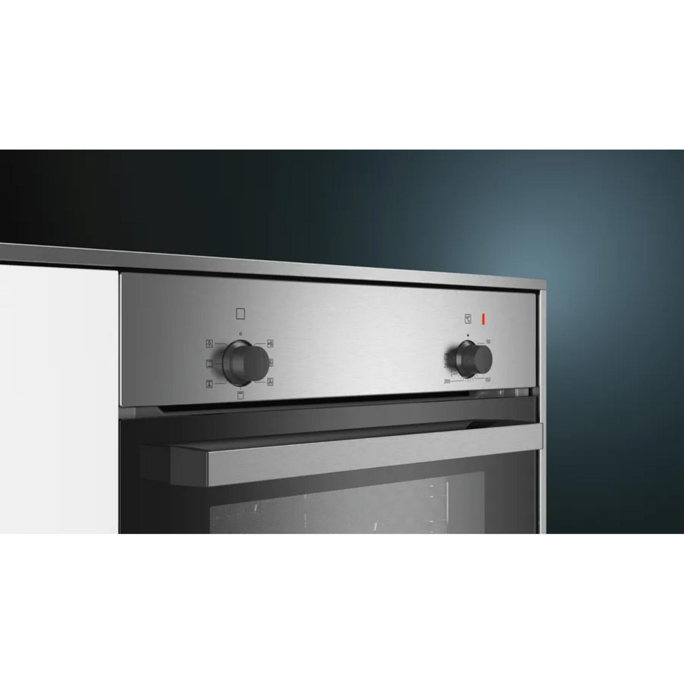 Forno da incasso in acciaio inox con due manopole e display della temperatura.