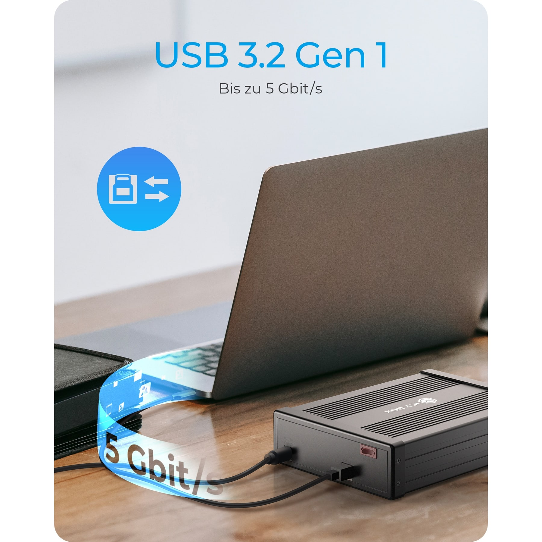 Schwarzes Gehäuse für externe Festplatte, verbunden mit einem Laptop über USB 3.2 Gen 1.