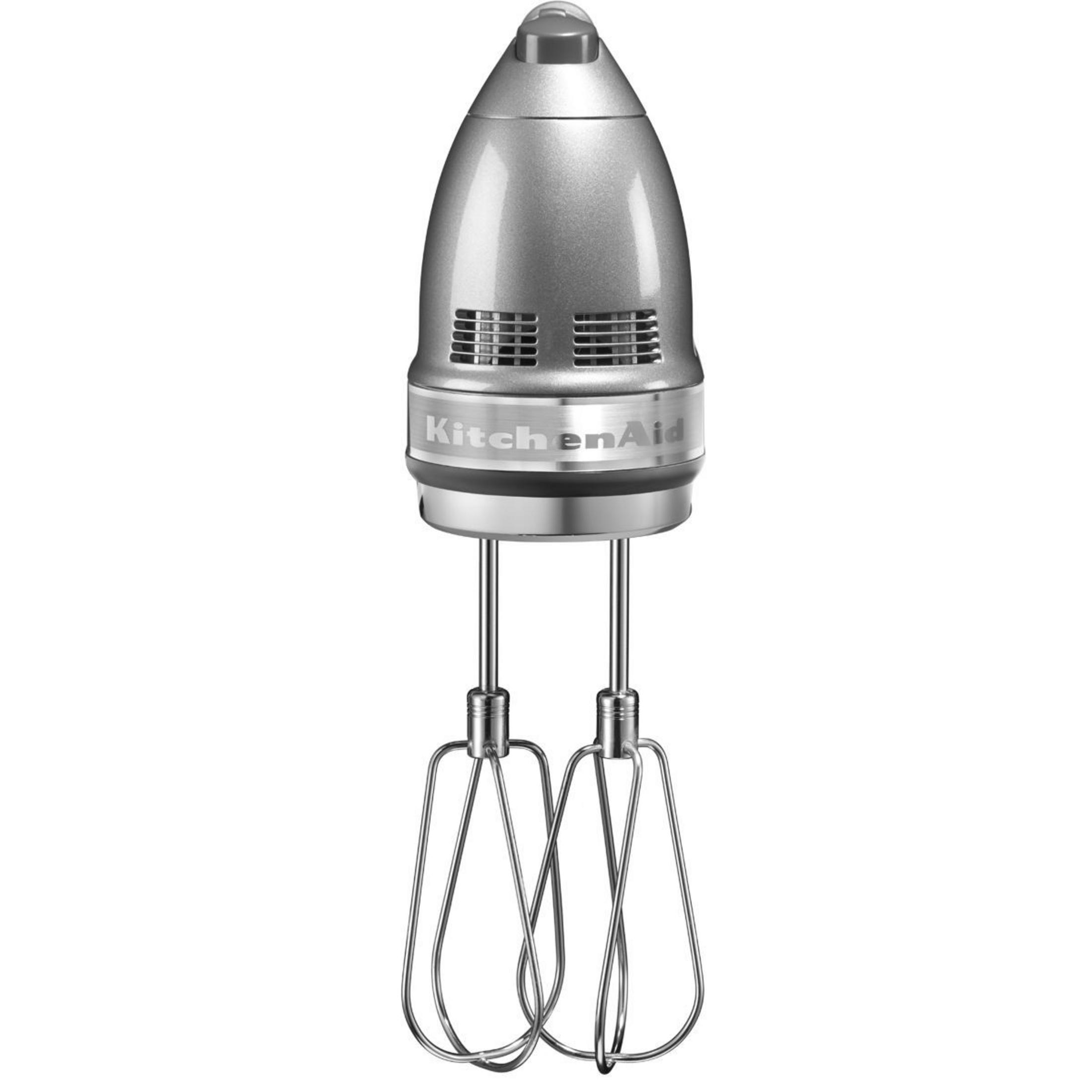 İki çırpıcılı gümüş renkli KitchenAid el mikseri